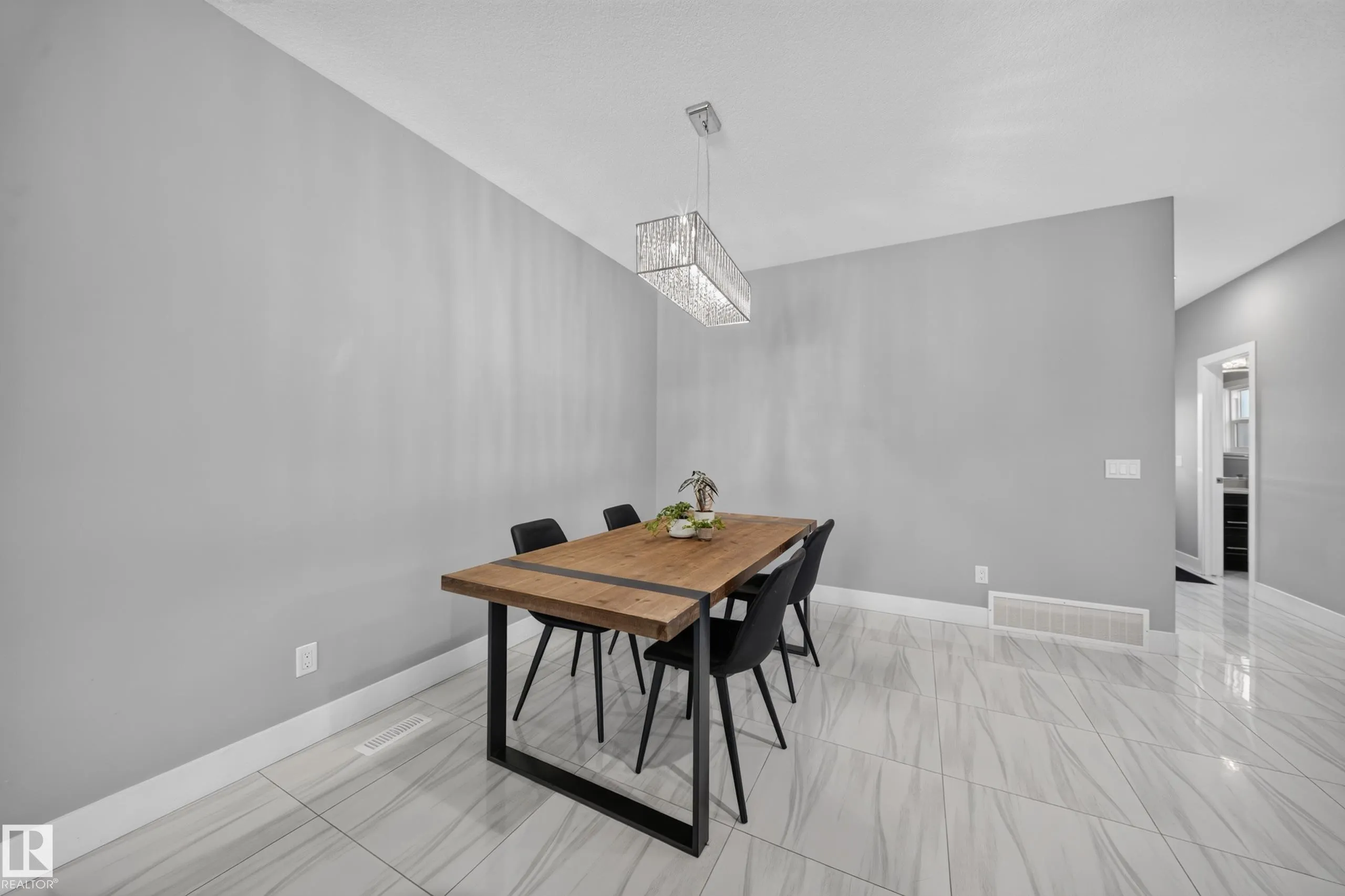 10510 153 Street