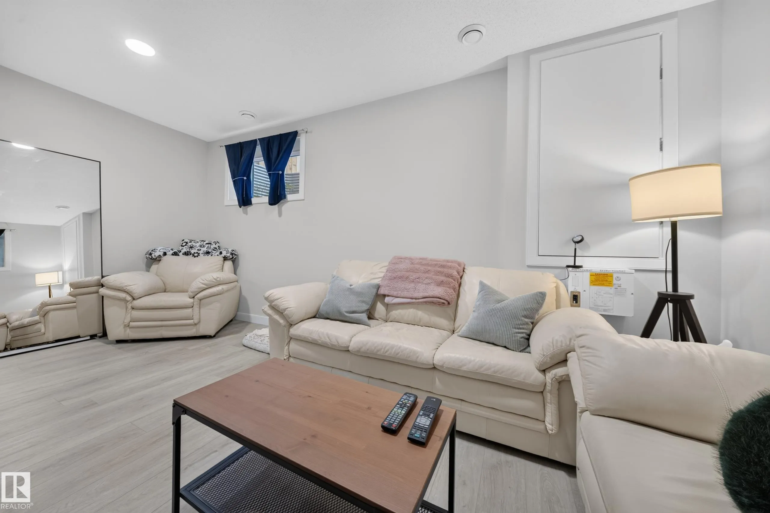 10510 153 Street
