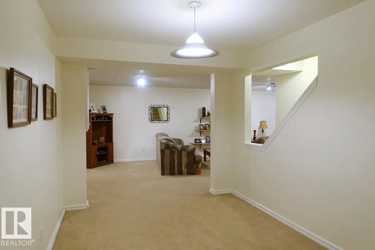 26 RIVERPOINTE Drive