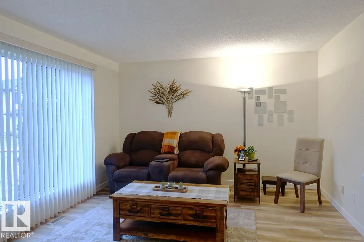 26 RIVERPOINTE Drive