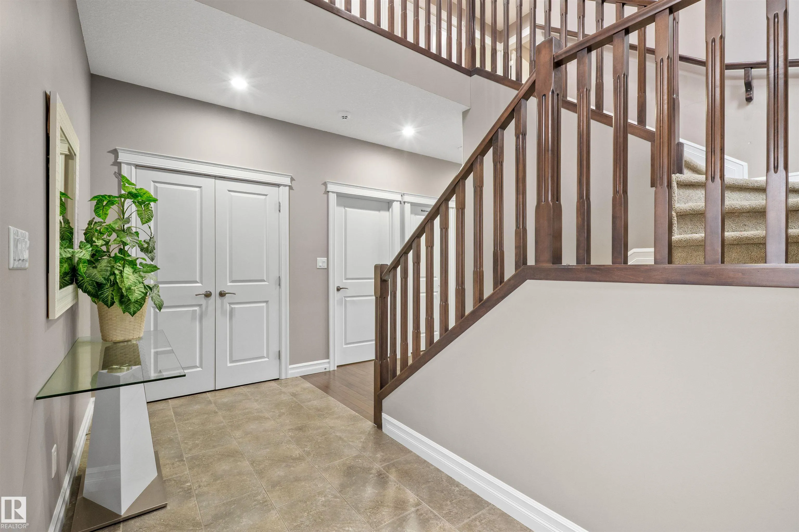 25 Davis Street Nw