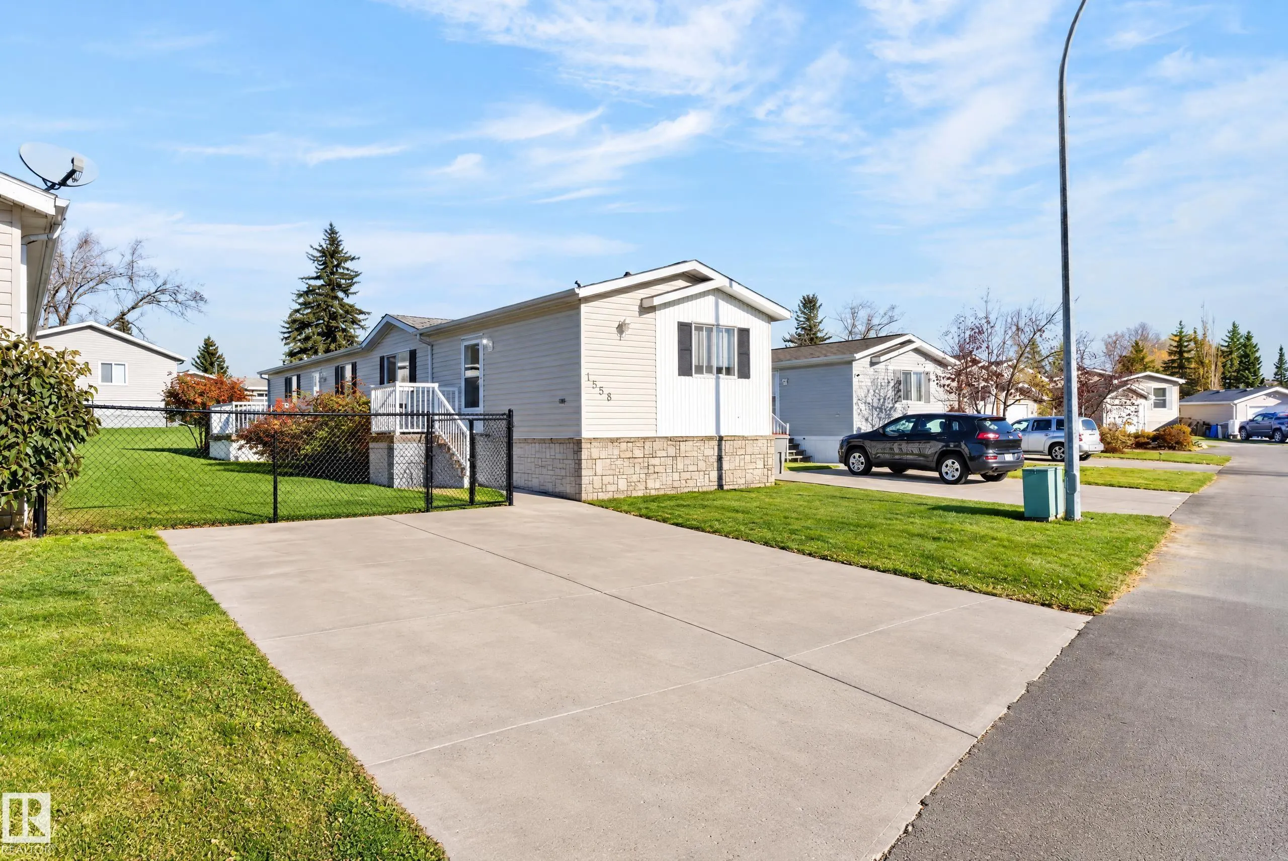#1558 53222 Range Rd 272