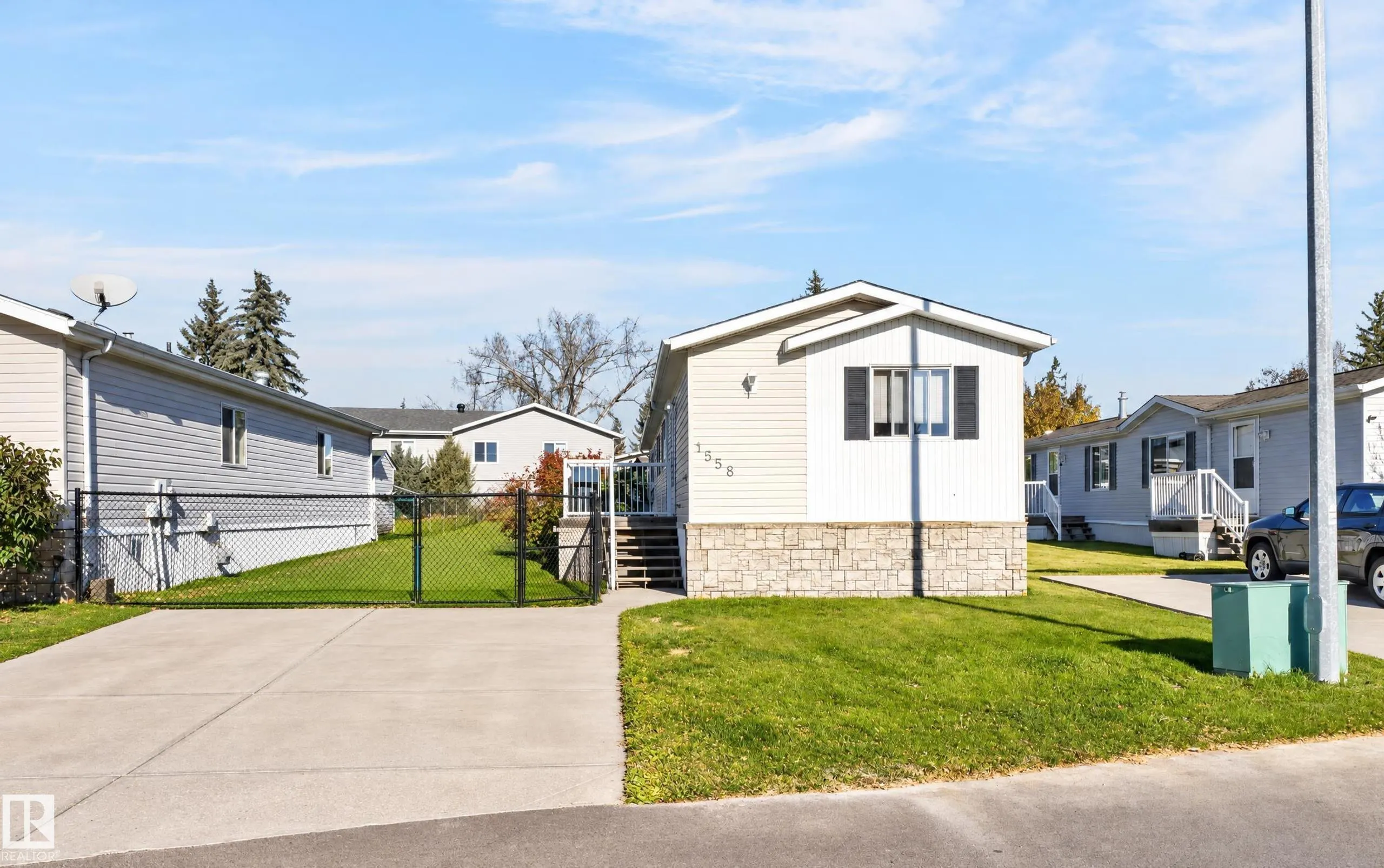 #1558 53222 Range Rd 272