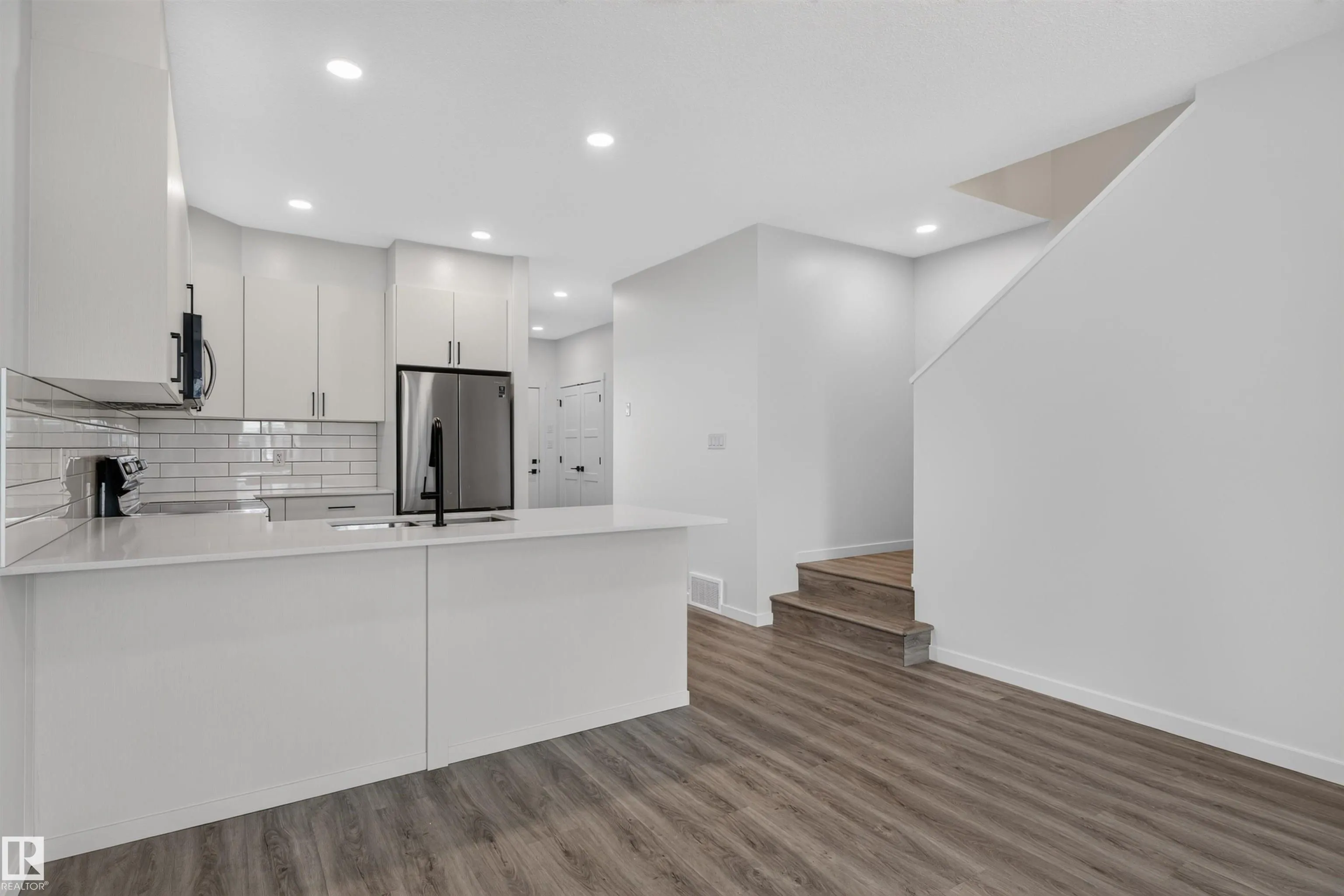 1219 PODERSKY Wynd