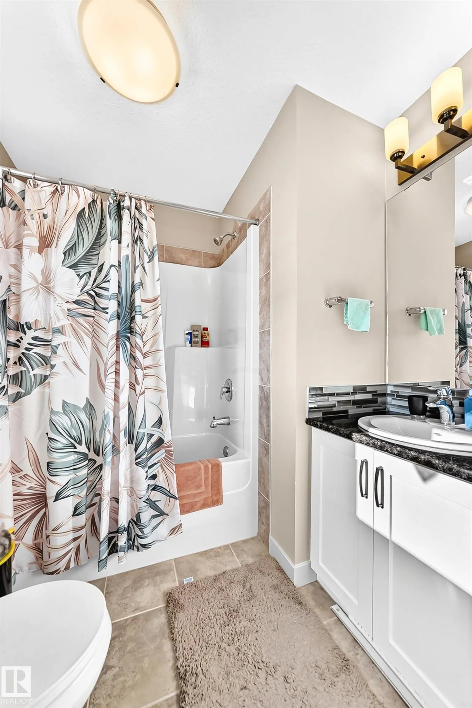 10 SIENNA Boulevard