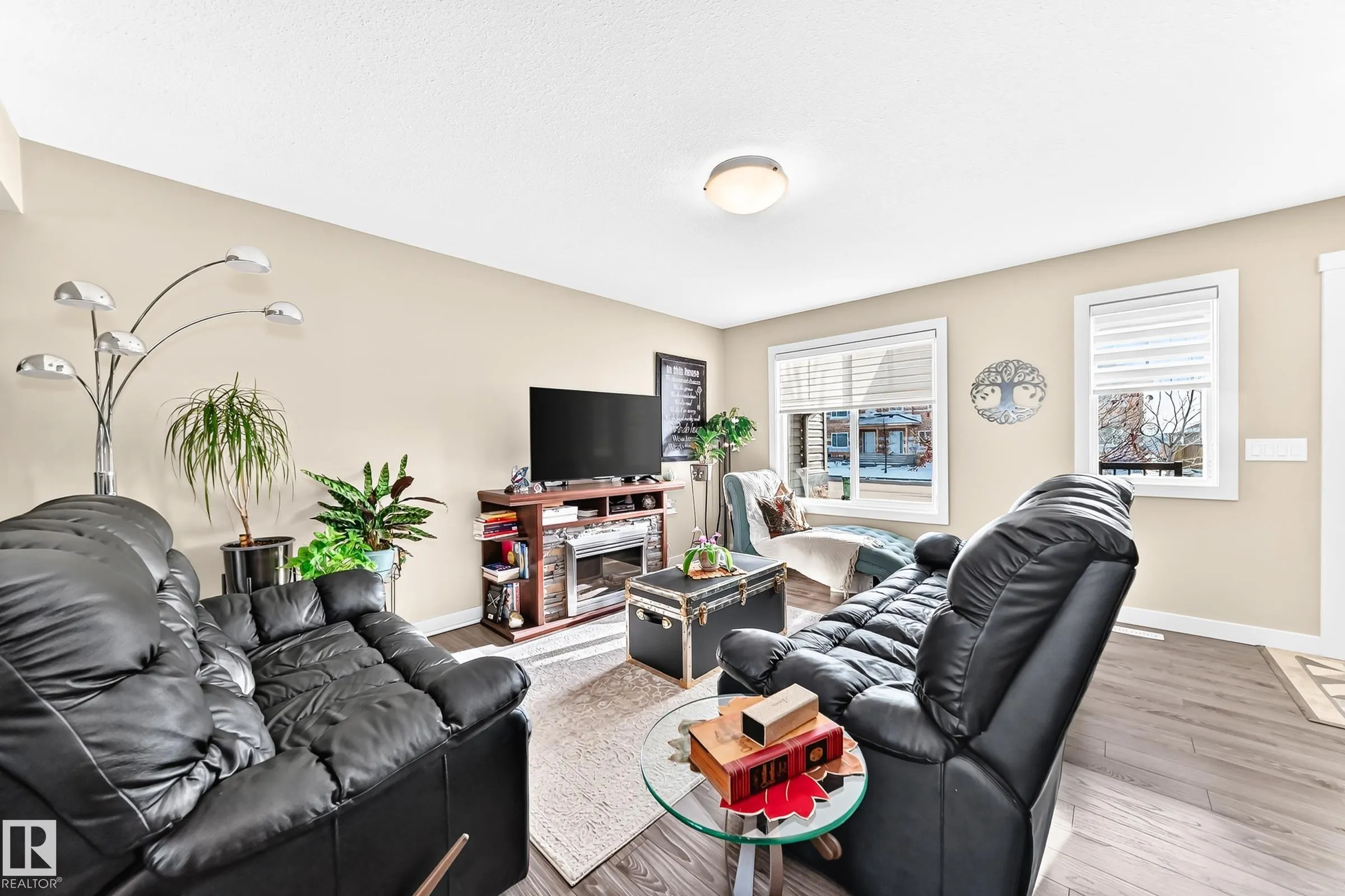 10 SIENNA Boulevard