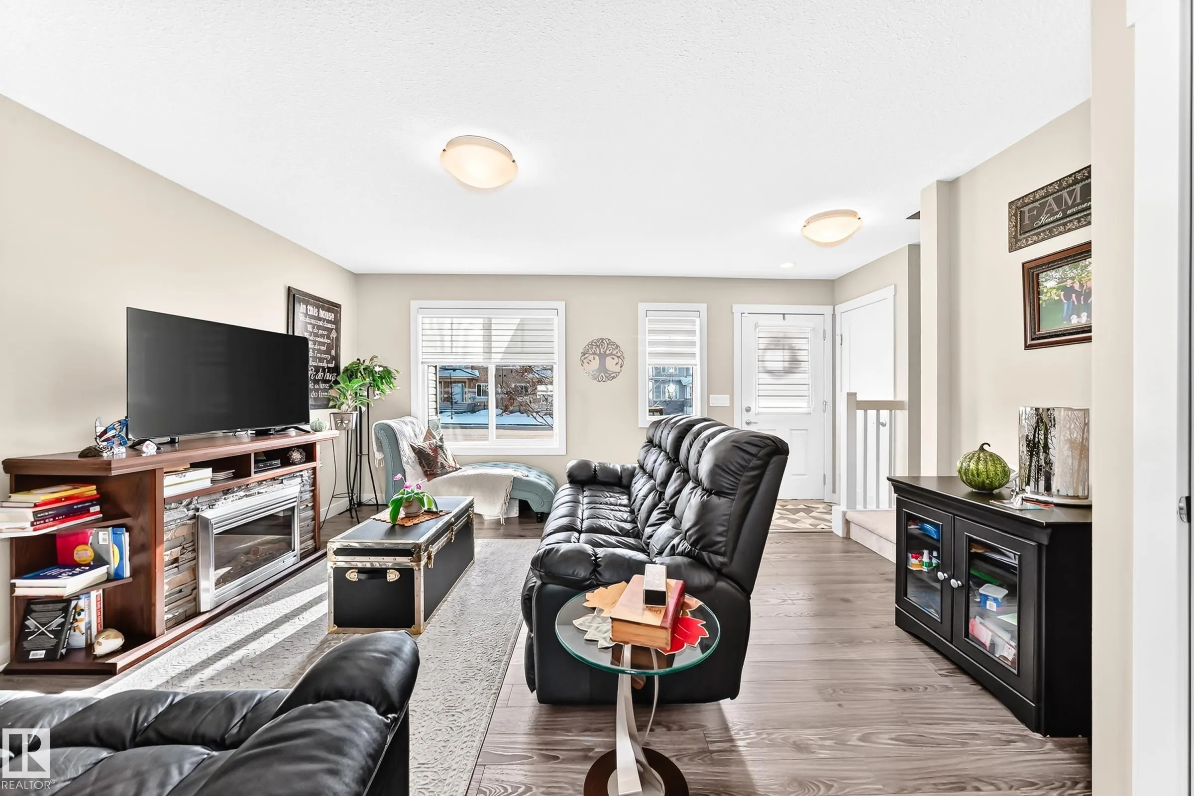 10 SIENNA Boulevard