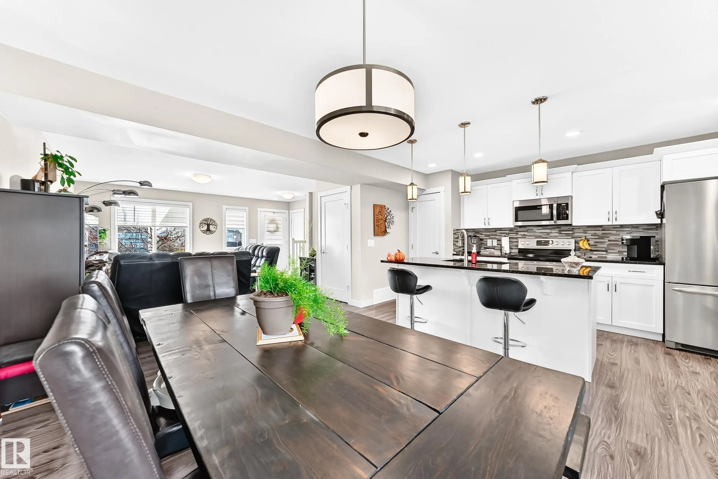 10 SIENNA Boulevard