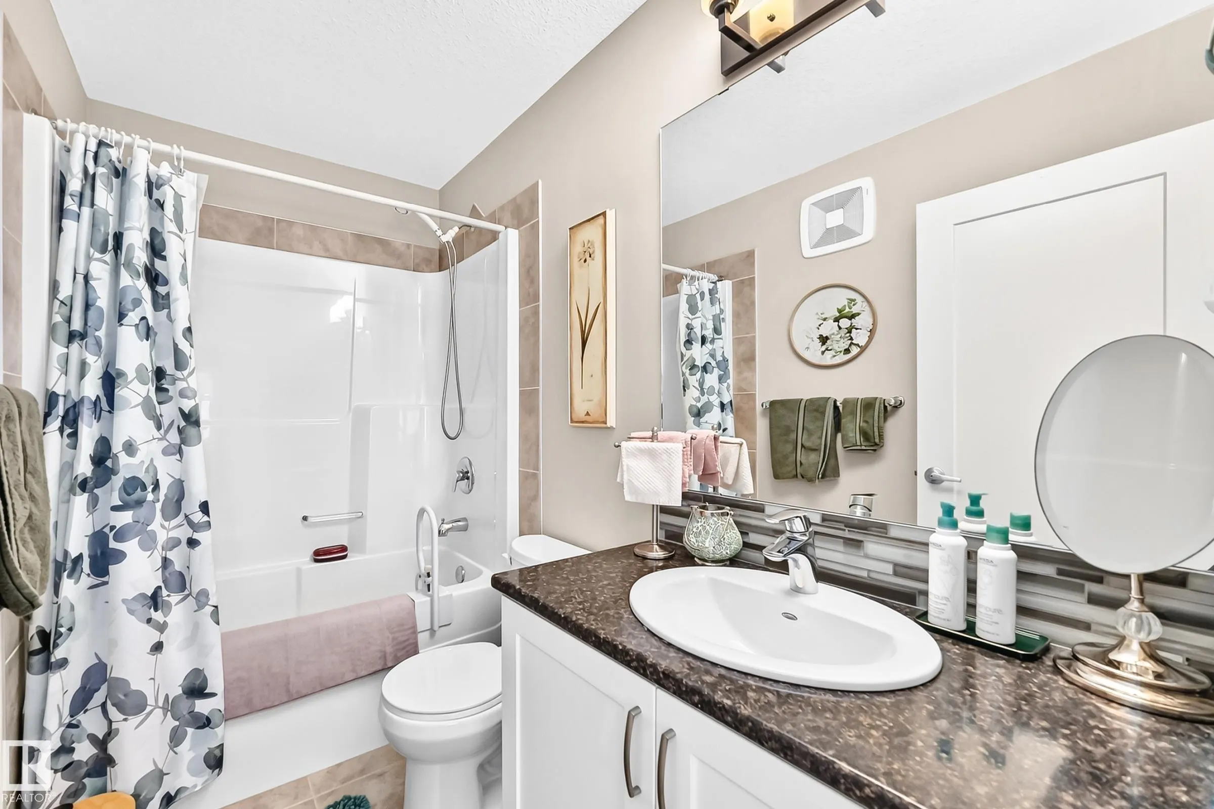 10 SIENNA Boulevard