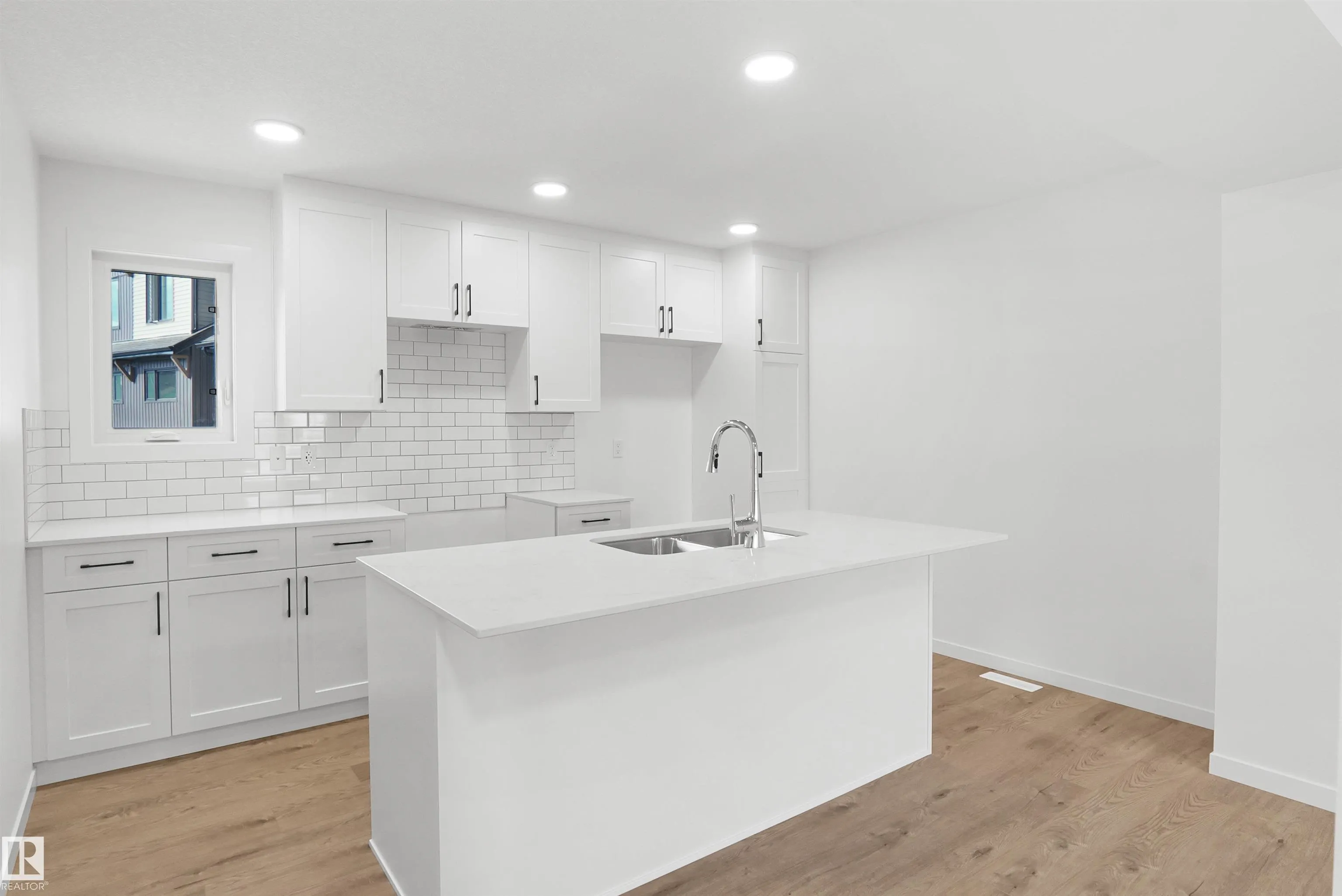 150 Cashman Crescent
