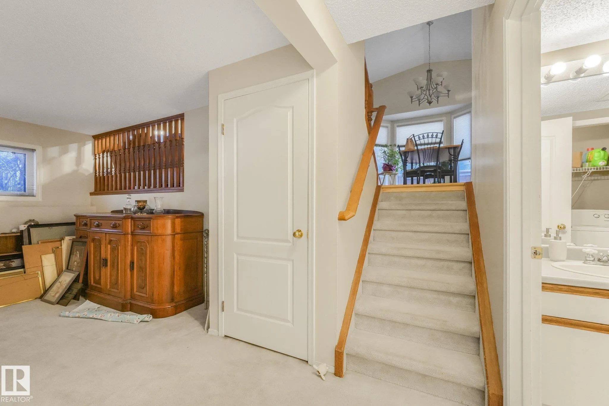 1210 POTTER GREENS Drive