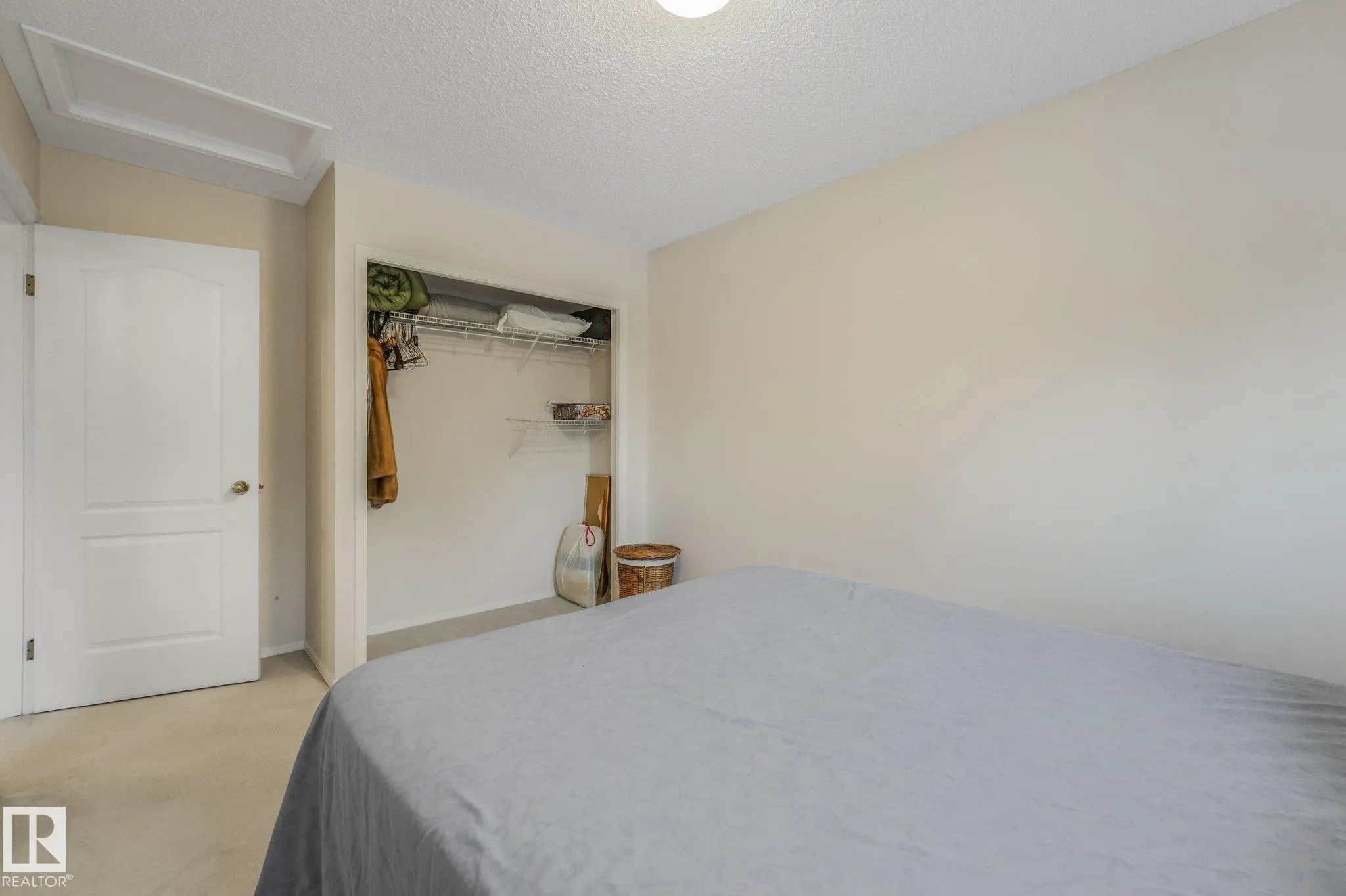 1210 POTTER GREENS Drive