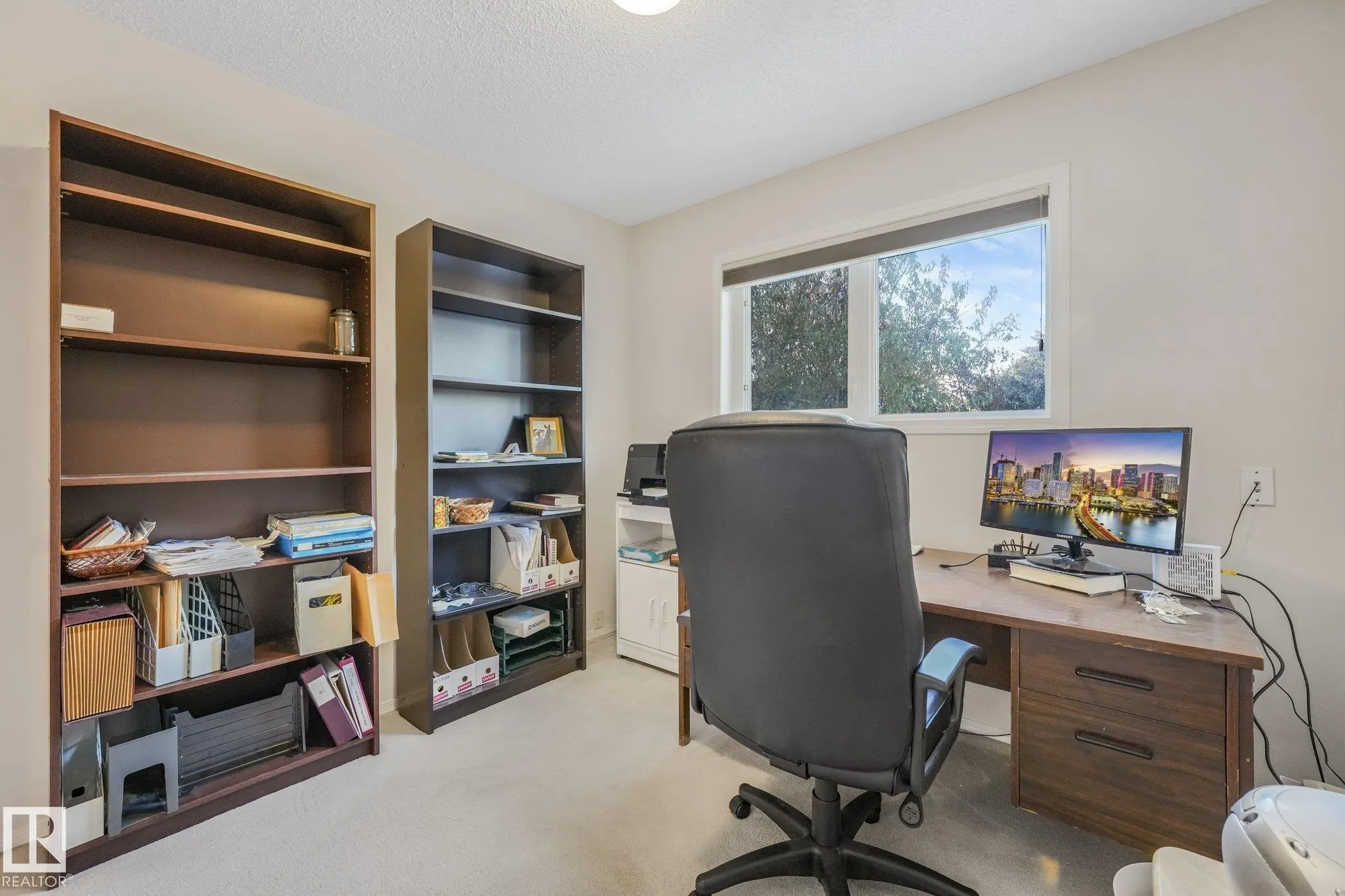 1210 POTTER GREENS Drive