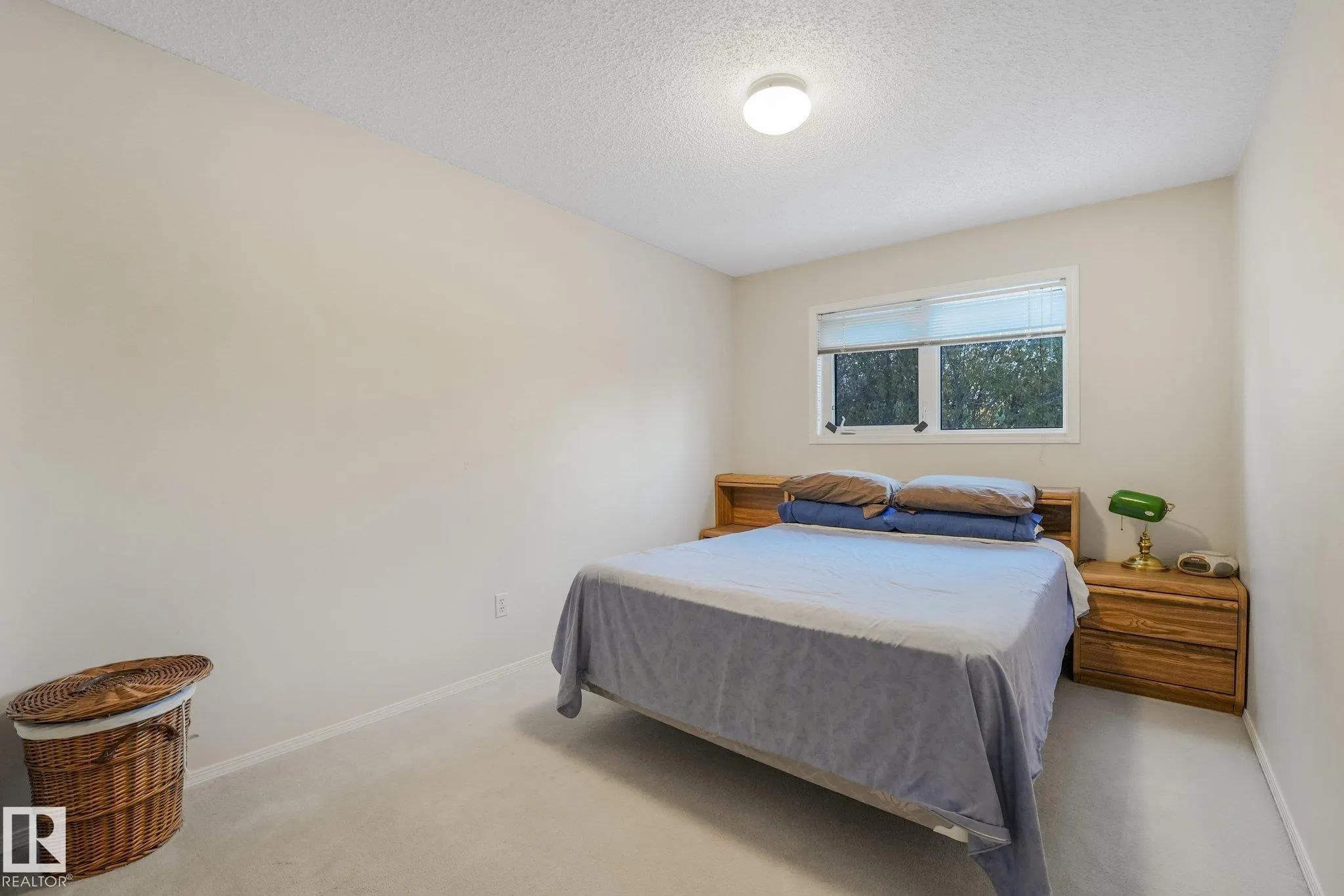 1210 POTTER GREENS Drive