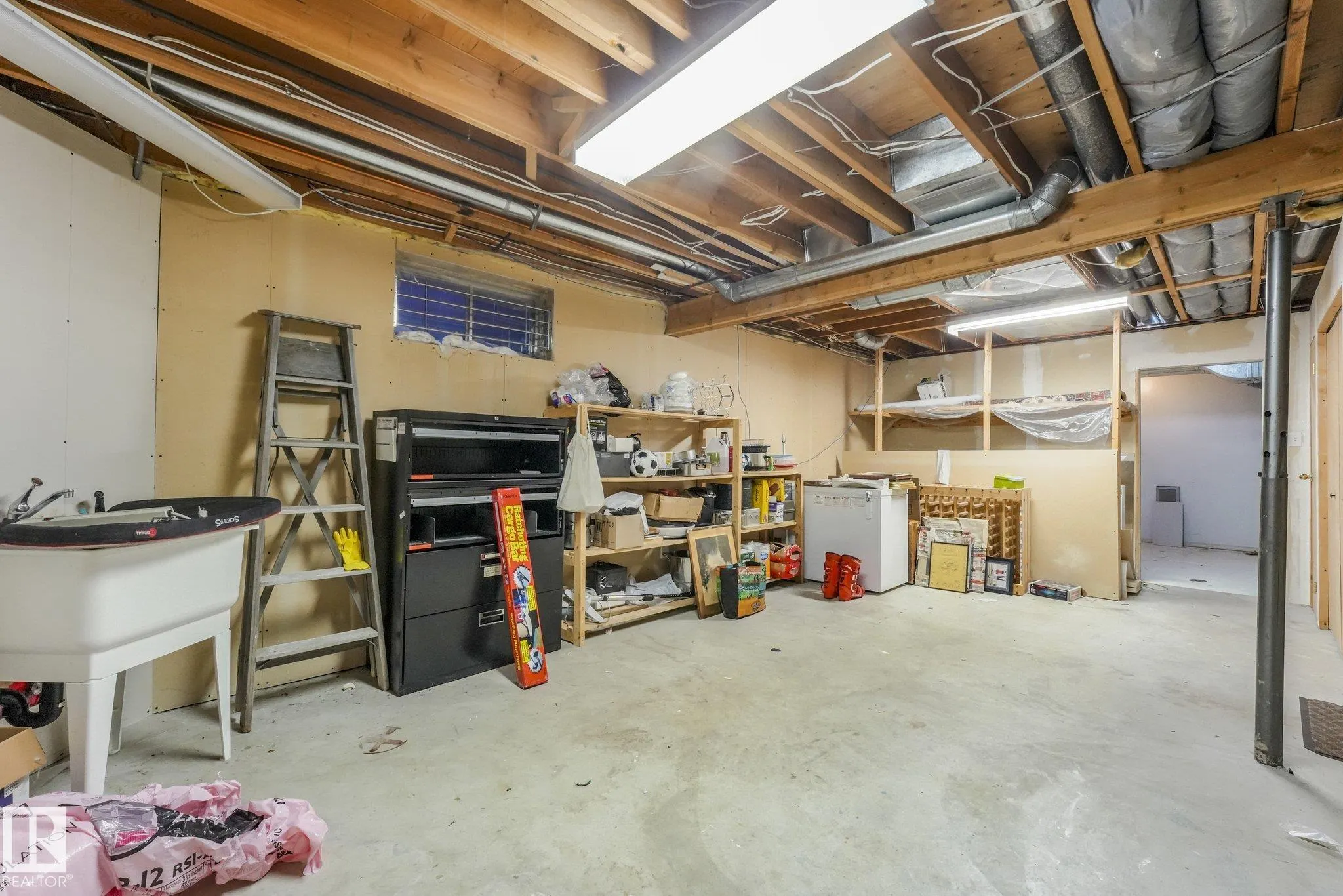 1210 POTTER GREENS Drive