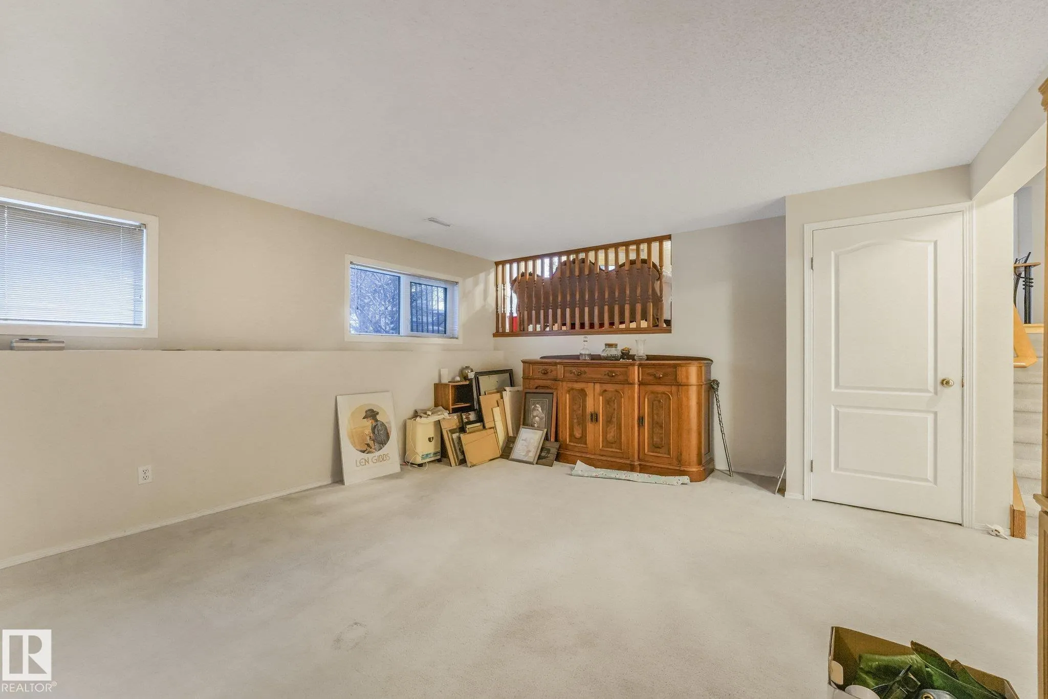 1210 POTTER GREENS Drive