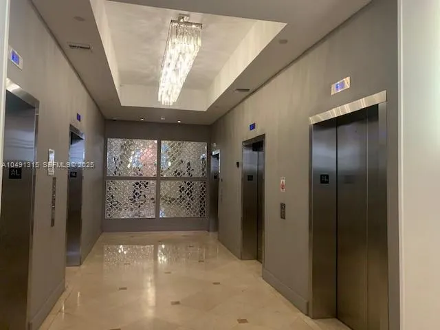 100 Lincoln Road #1236