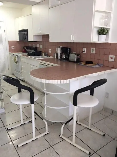 100 Lincoln Road #1236