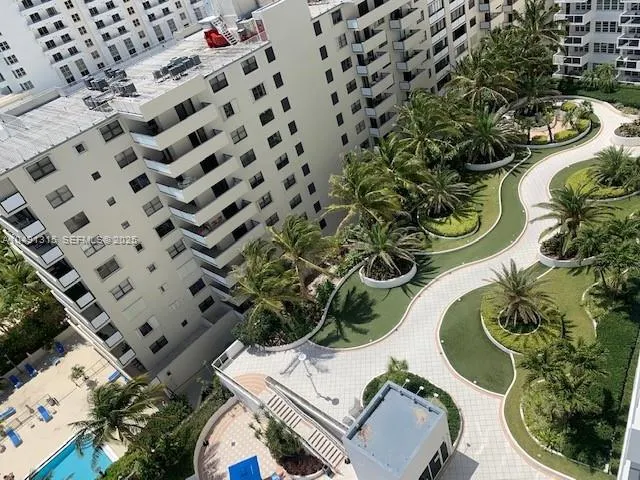 100 Lincoln Road #1236