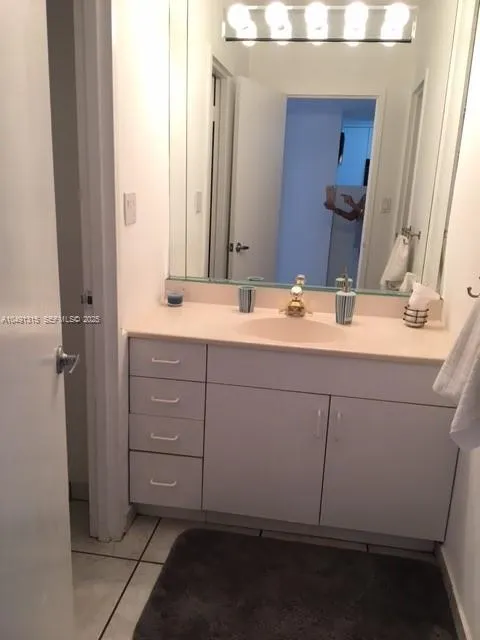 100 Lincoln Road #1236