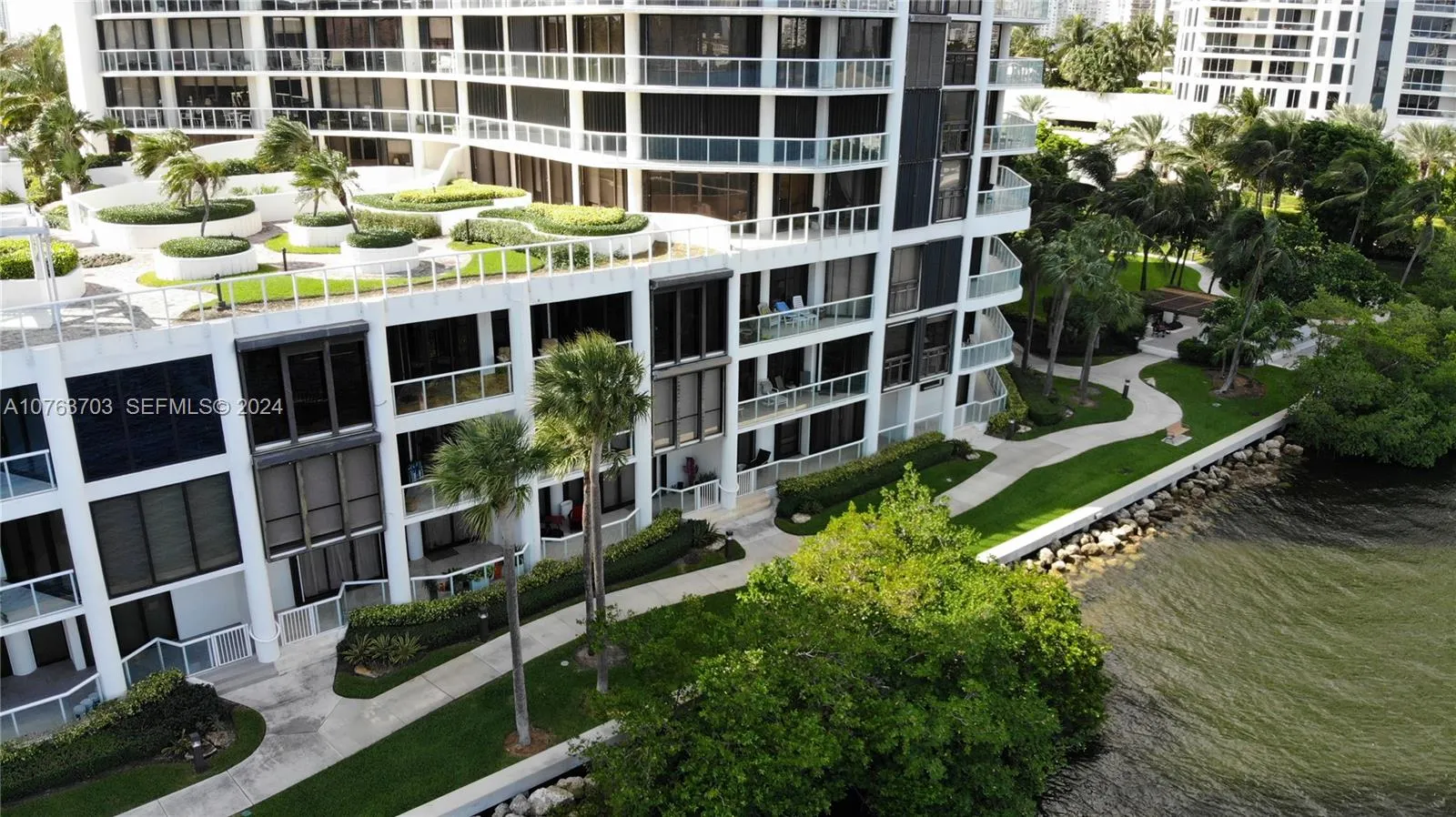 4000 Island Boulevard #W-STE6
