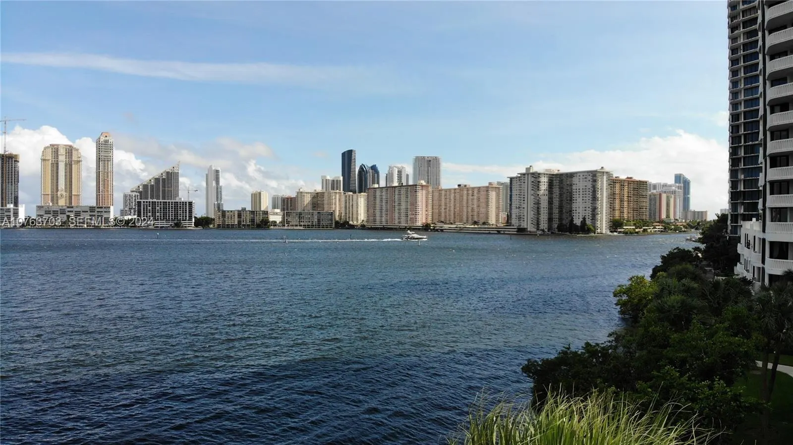 4000 Island Boulevard #W-STE6