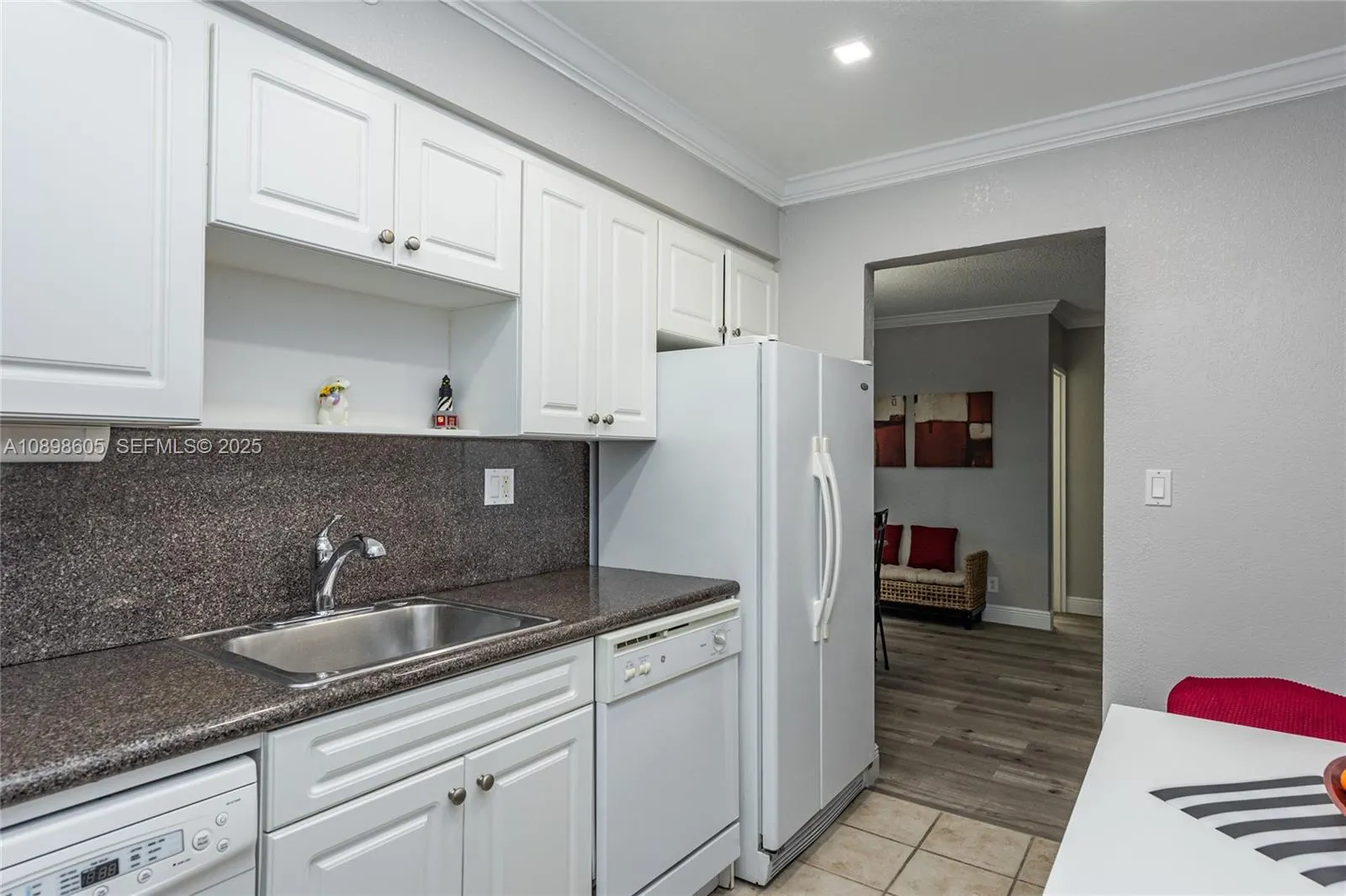 2501 S Ocean Drive #1617 (AVAILABLE)