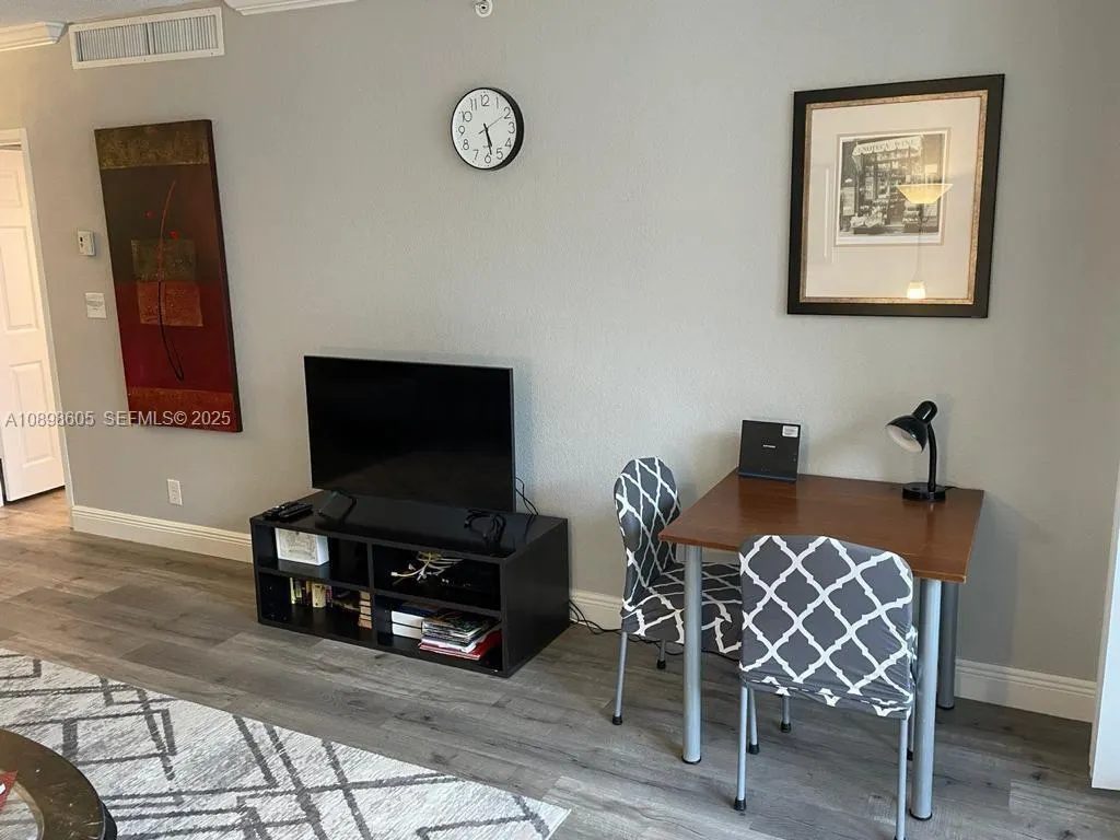 2501 S Ocean Drive #1617 (AVAILABLE)