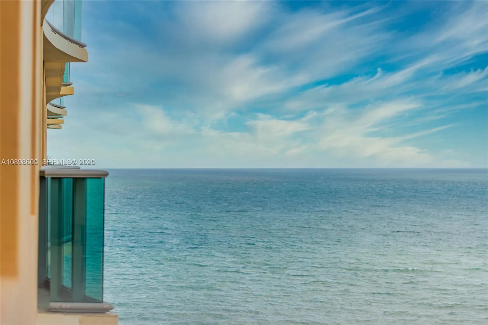 2501 S Ocean Drive #1617 (AVAILABLE)