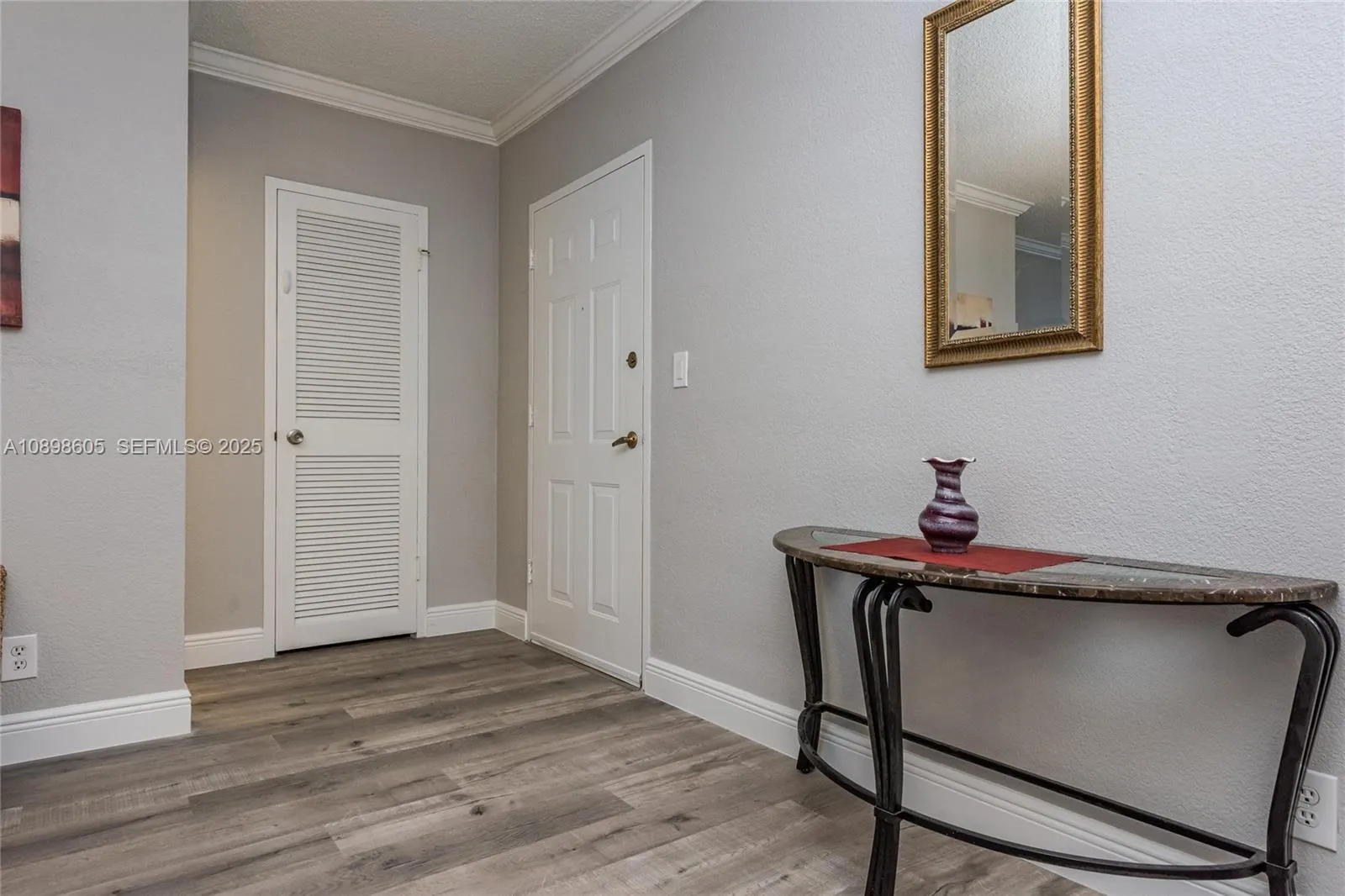 2501 S Ocean Drive #1617 (AVAILABLE)