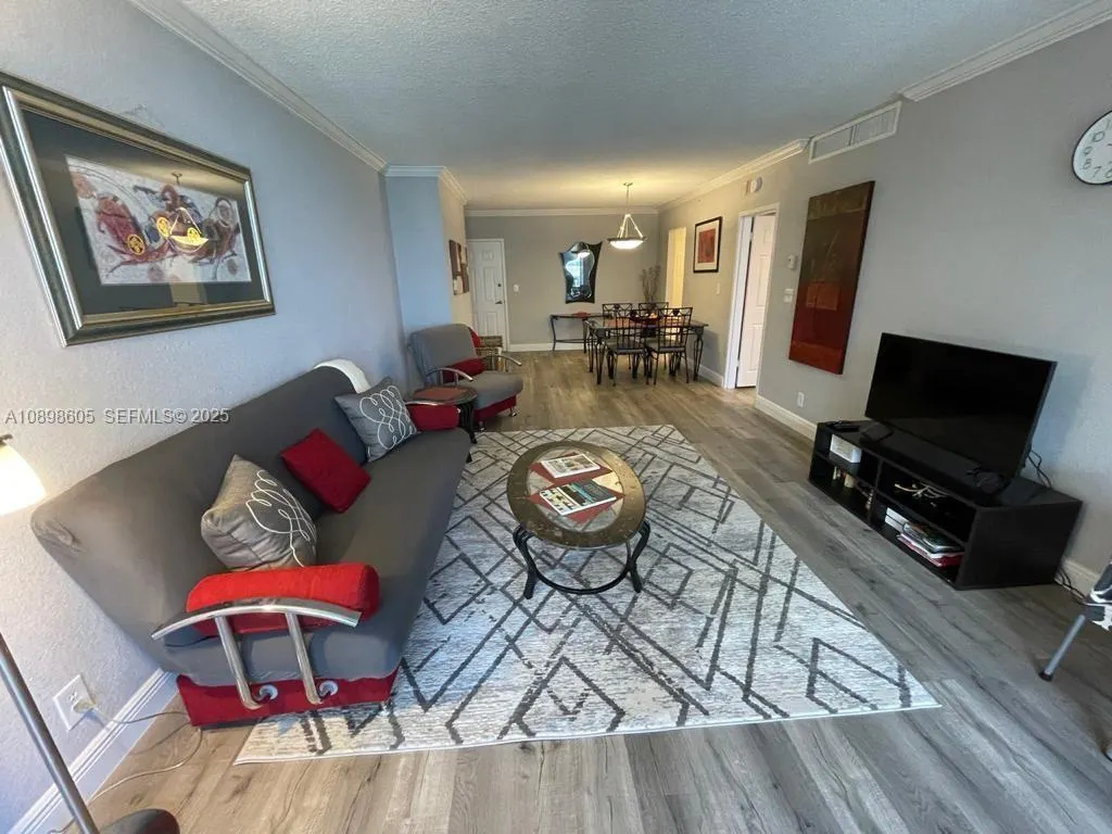2501 S Ocean Drive #1617 (AVAILABLE)