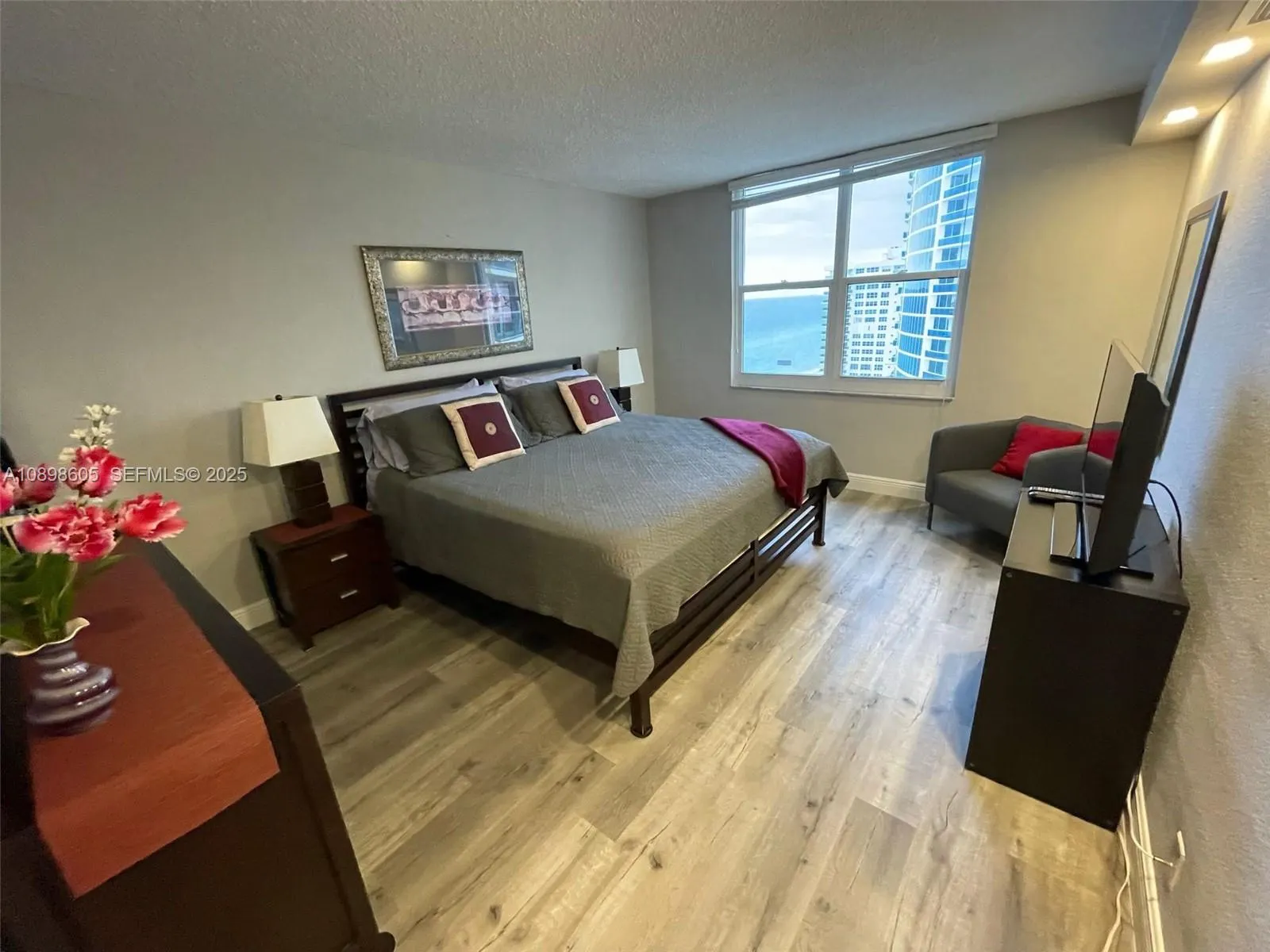2501 S Ocean Drive #1617 (AVAILABLE)