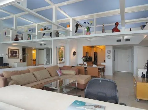 100 Lincoln Road #1642