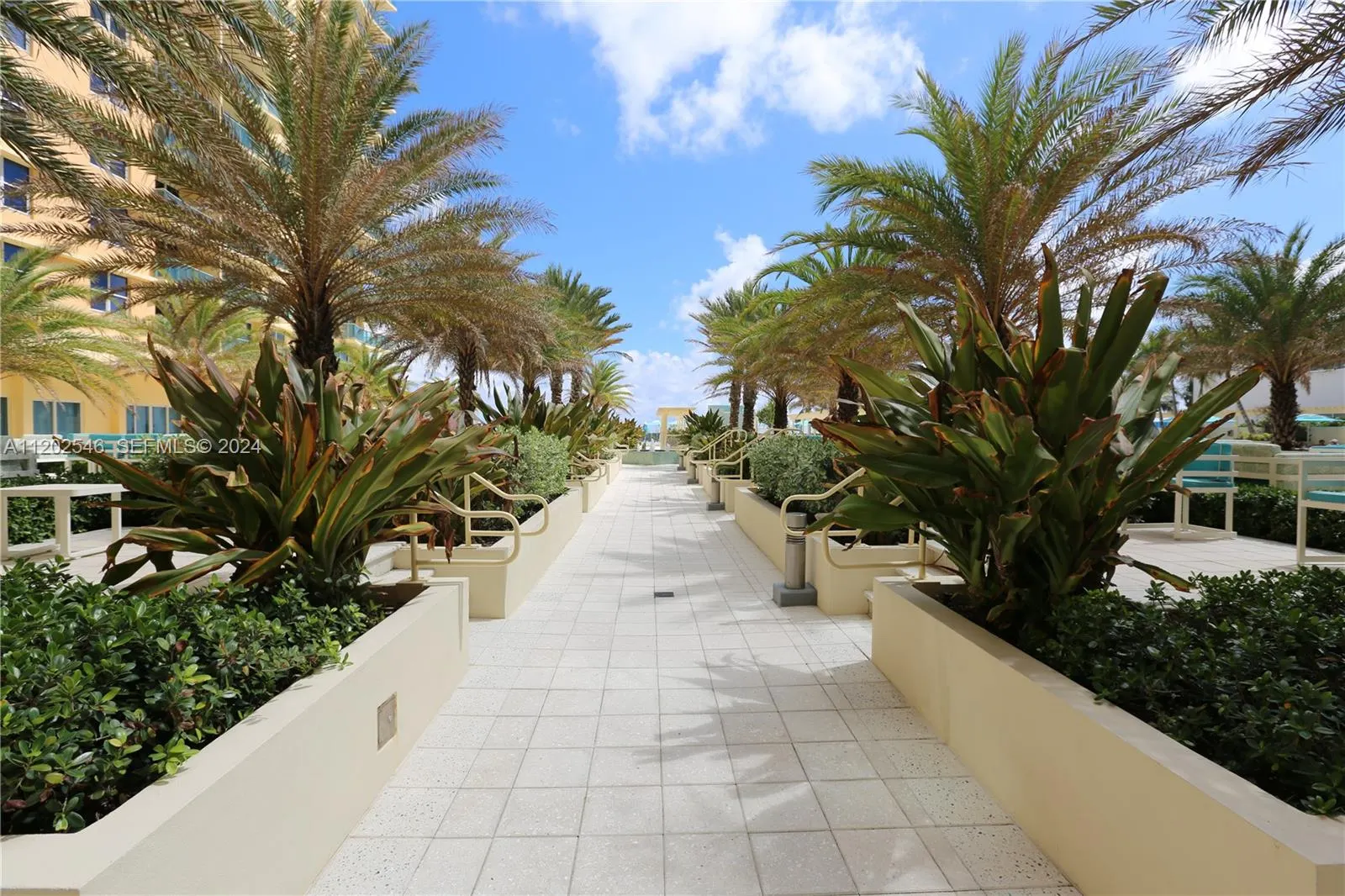 2501 S Ocean Drive #PH28 (AVAILABLE OCTOBER)