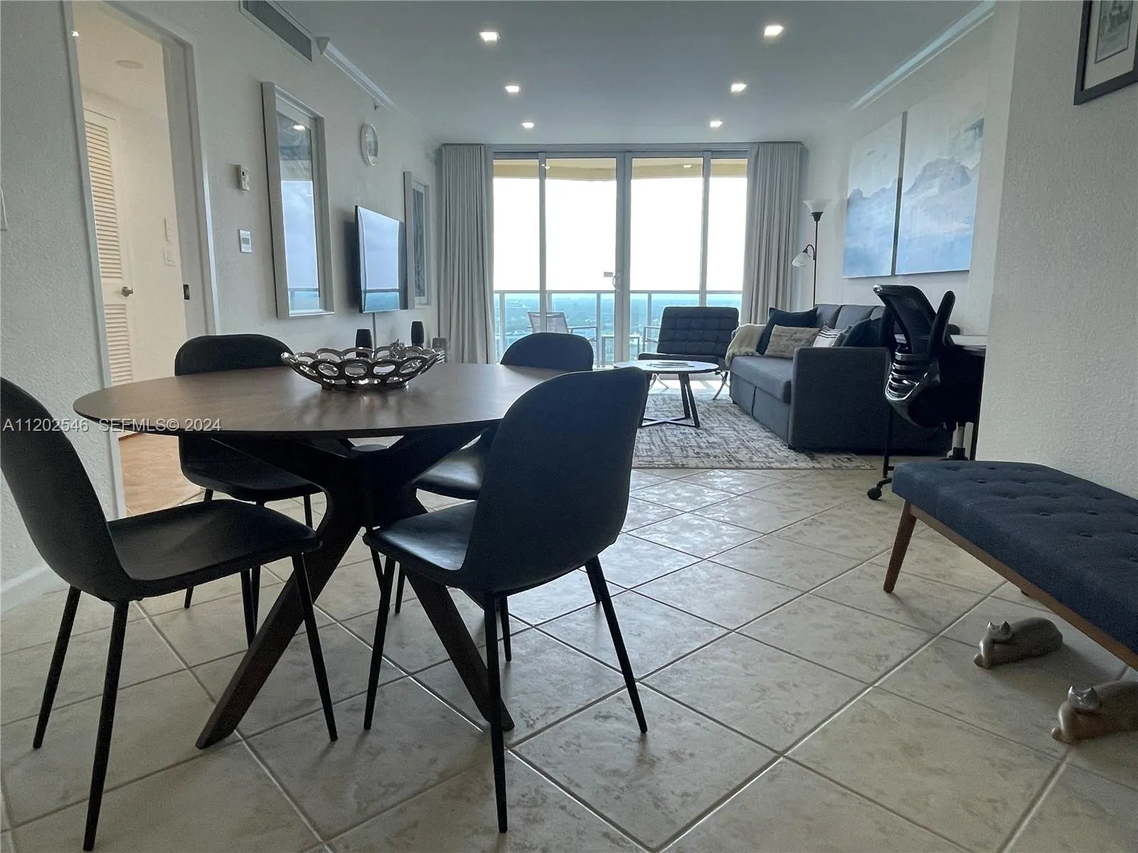 2501 S Ocean Drive #PH28 (AVAILABLE OCTOBER)