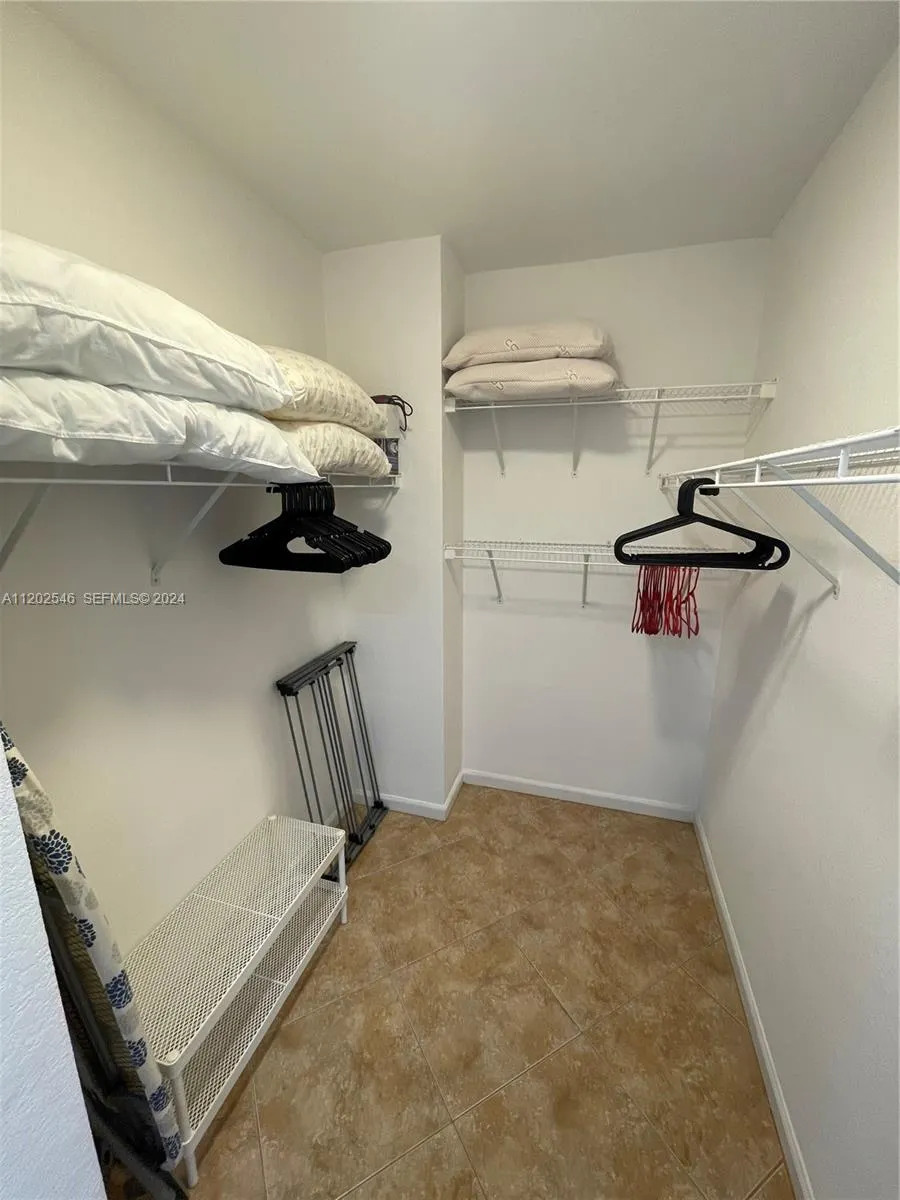 2501 S Ocean Drive #PH28 (AVAILABLE OCTOBER)