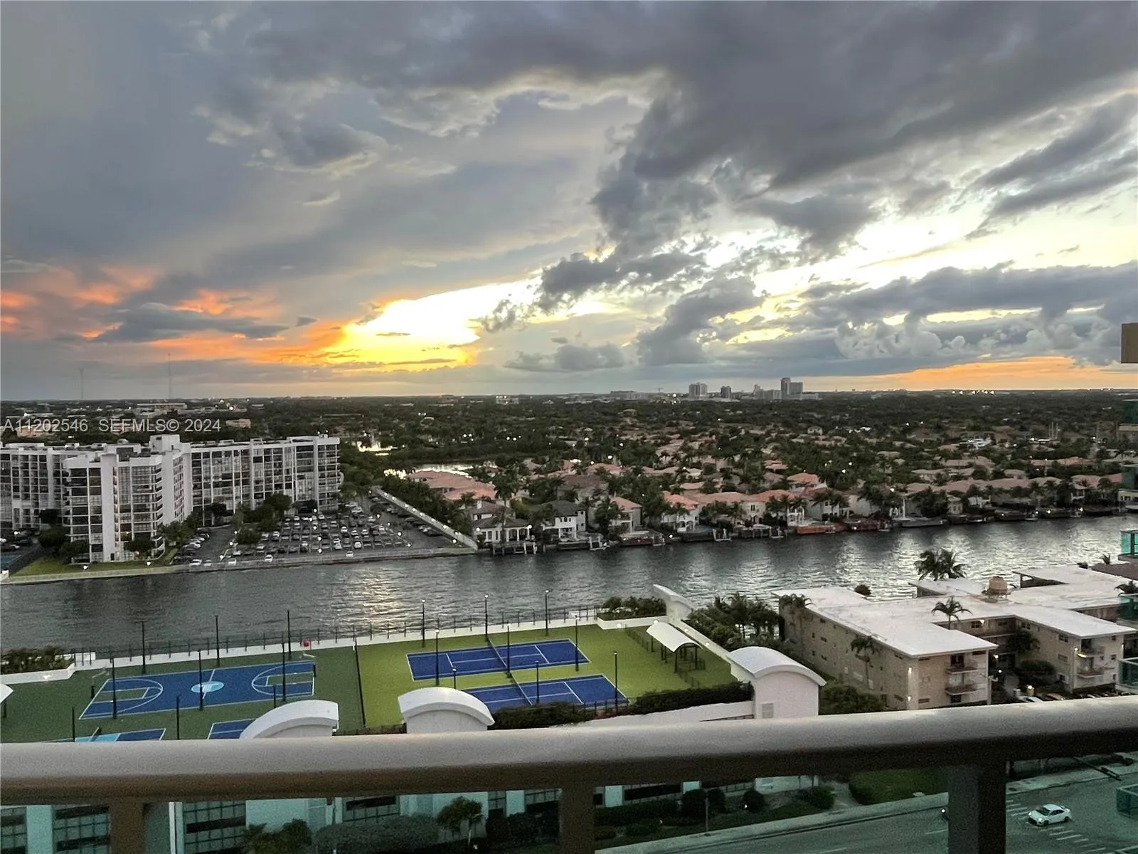 2501 S Ocean Drive #PH28 (AVAILABLE OCTOBER)
