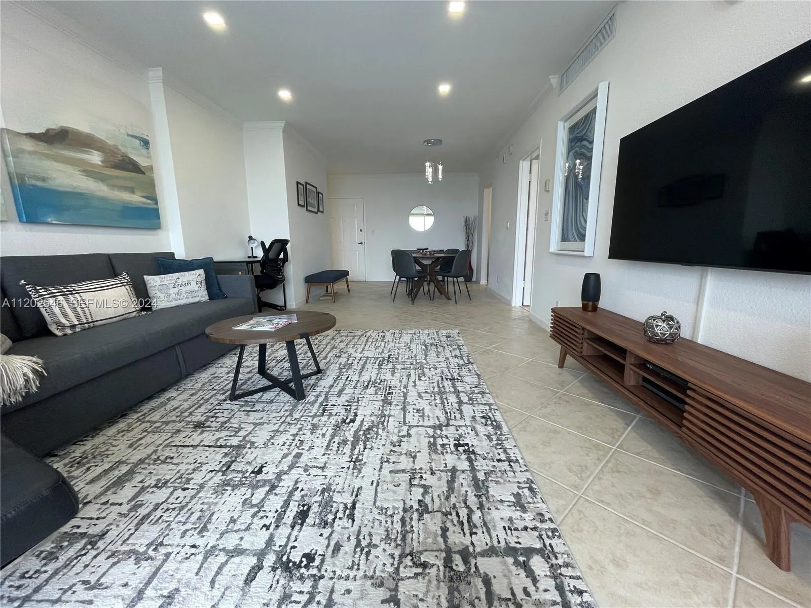 2501 S Ocean Drive #PH28 (AVAILABLE OCTOBER)
