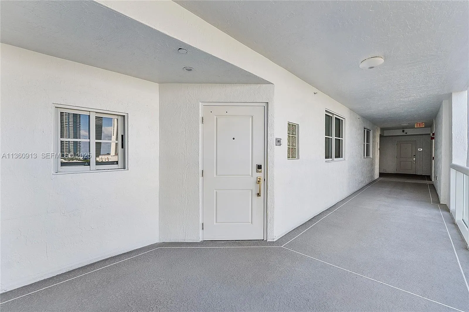 17050 N Bay Road #807