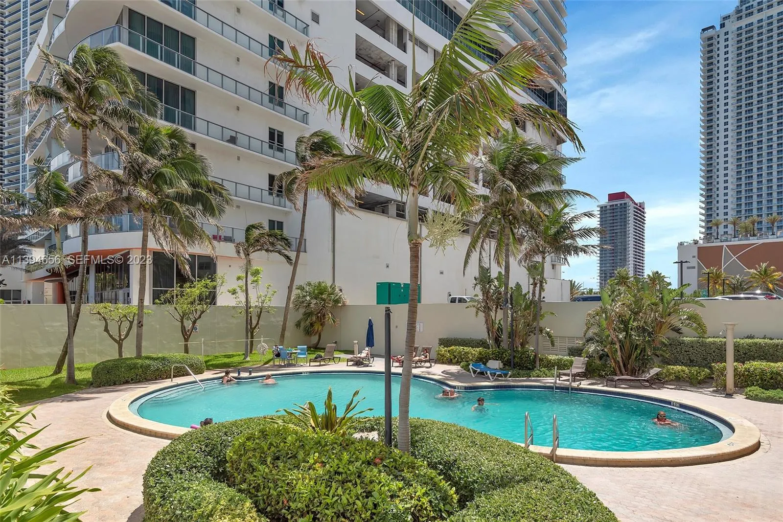 4001 S Ocean Drive #14H