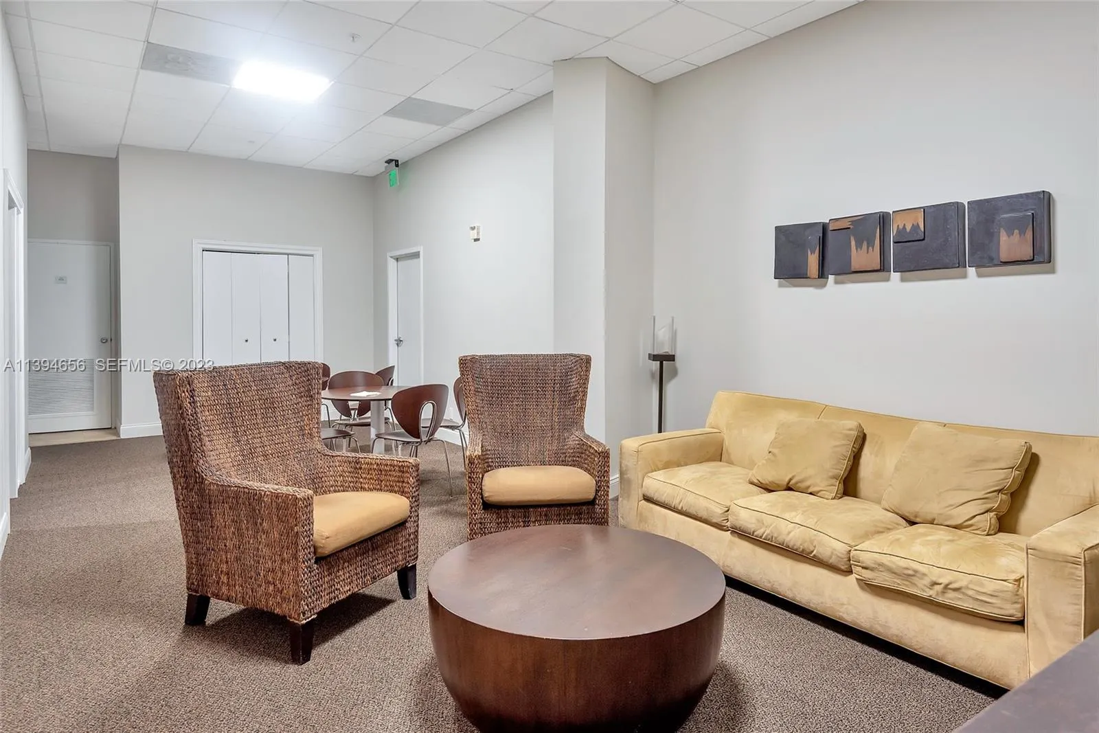 4001 S Ocean Drive #14H