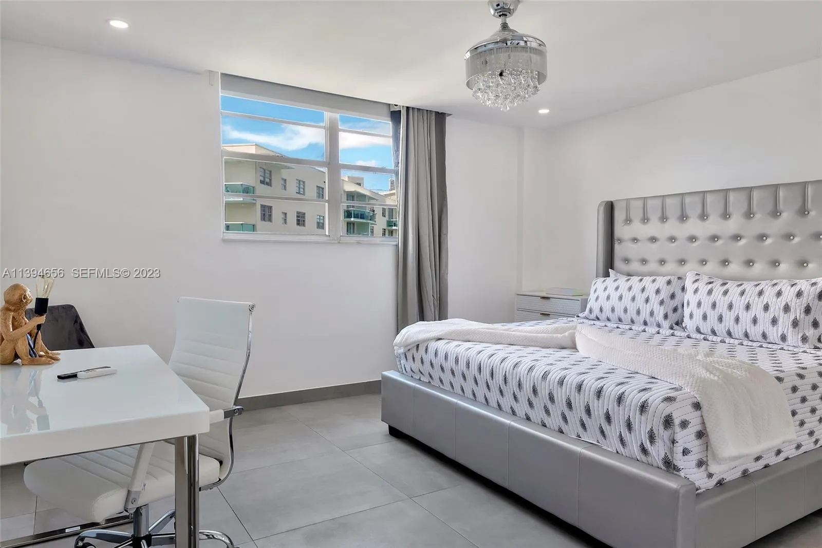 4001 S Ocean Drive #14H