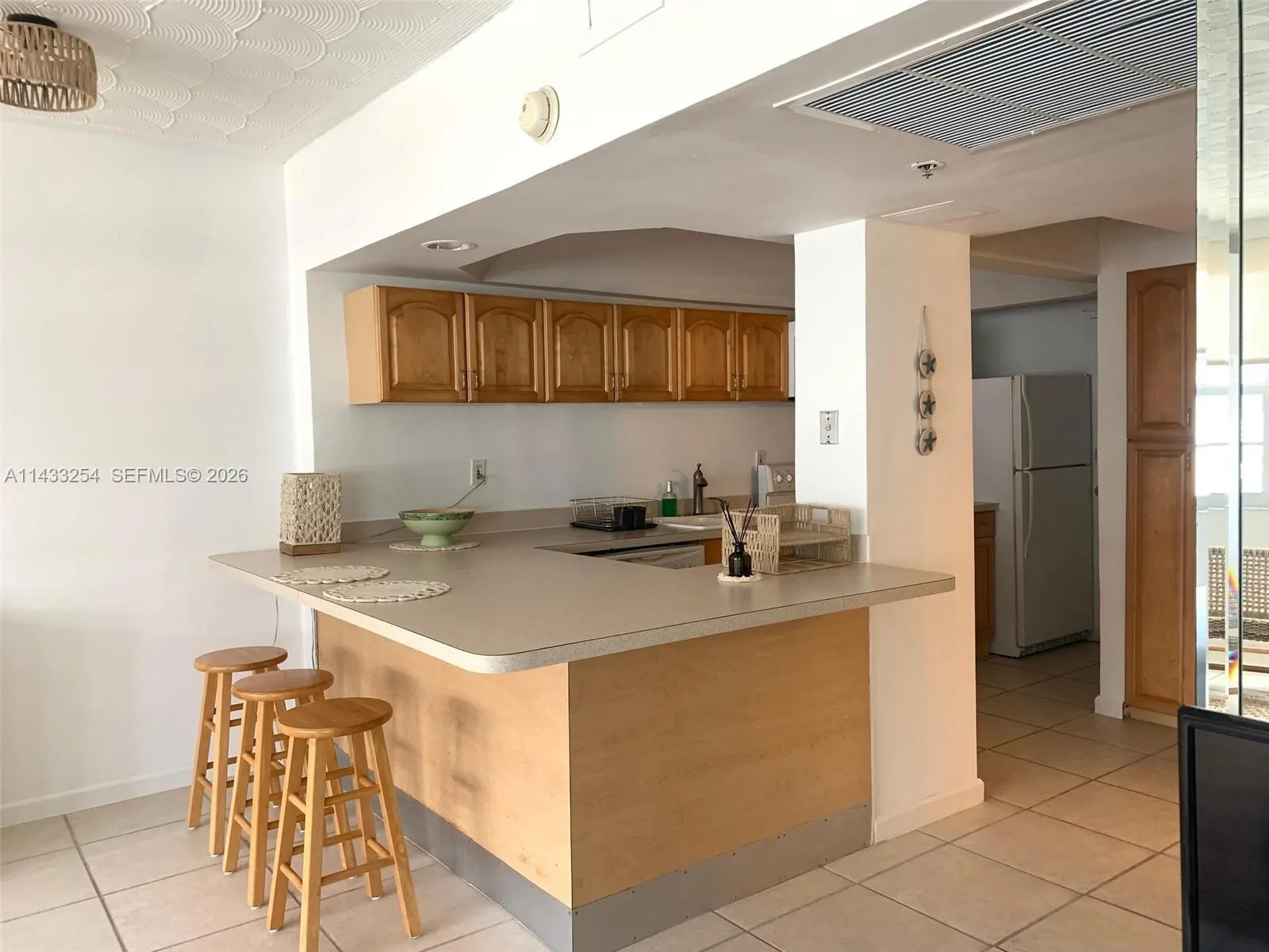 100 Lincoln Road #1039
