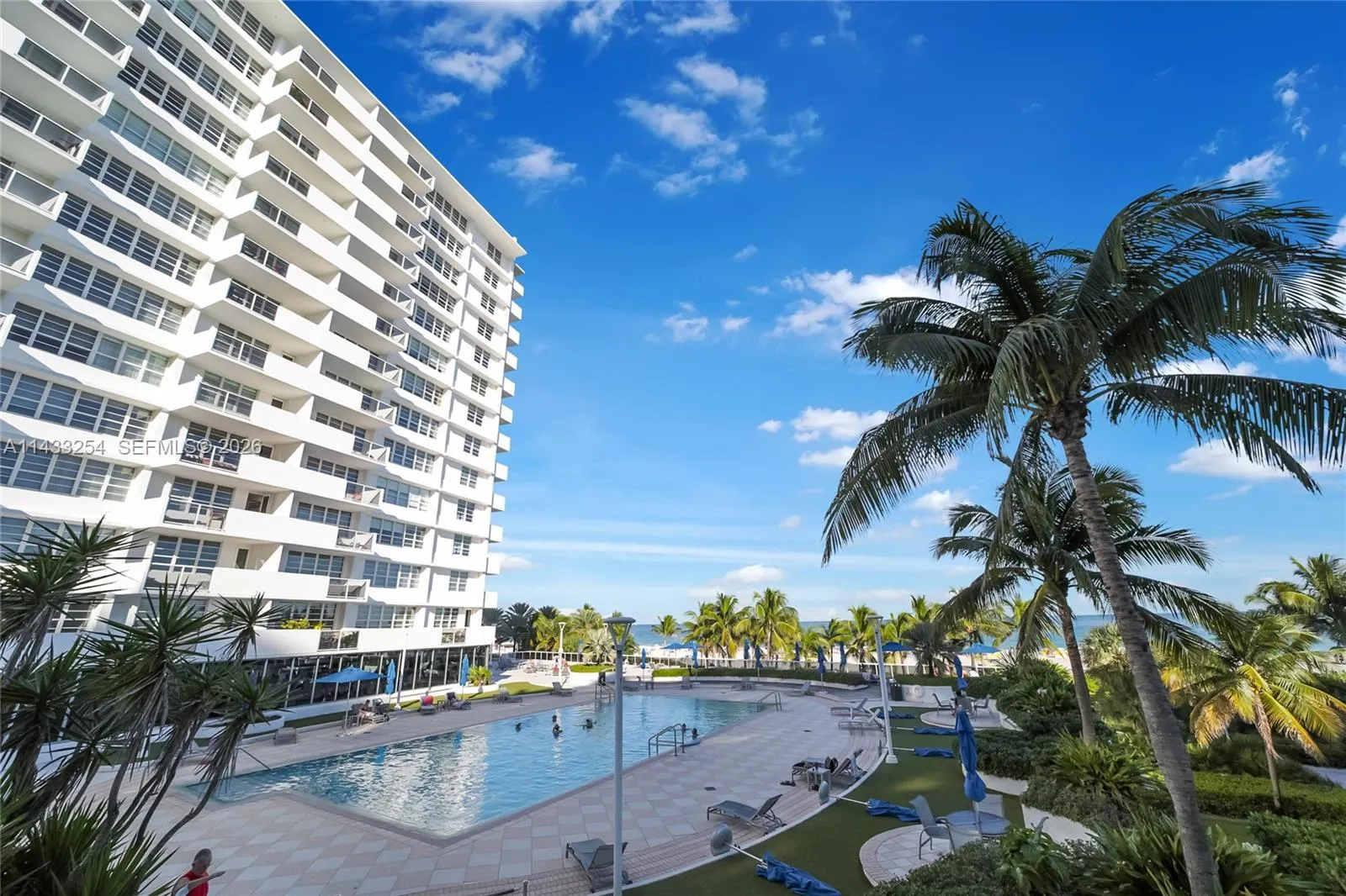 100 Lincoln Road #1039