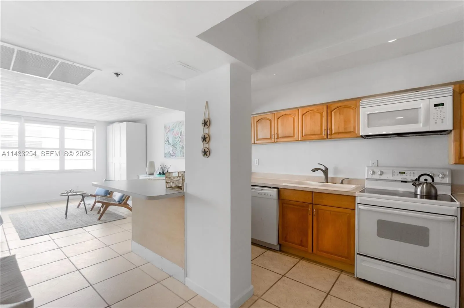 100 Lincoln Road #1039