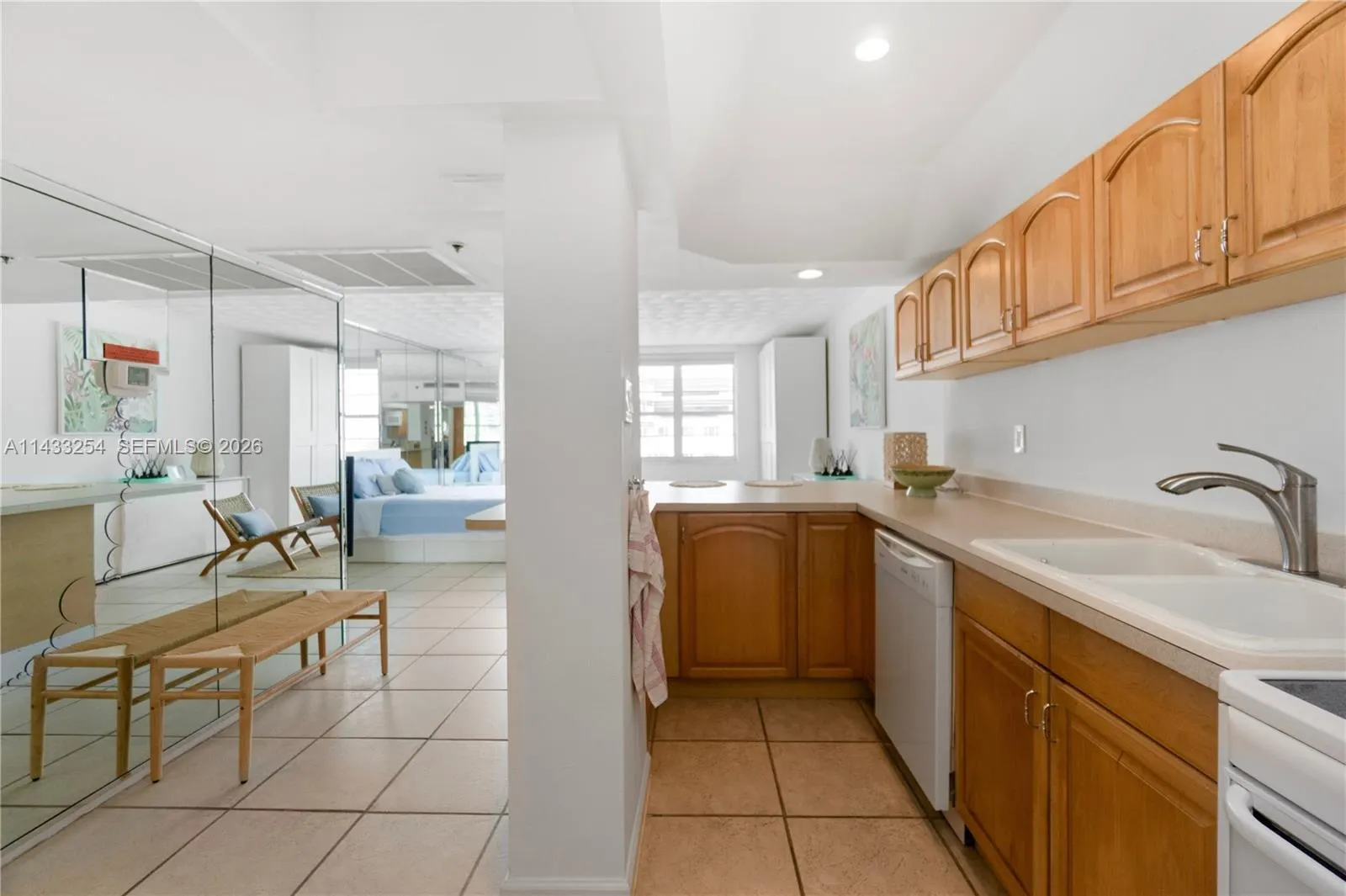 100 Lincoln Road #1039