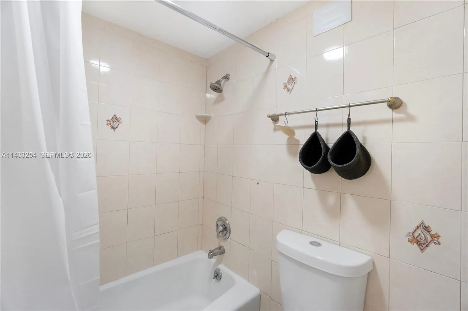 100 Lincoln Road #1039