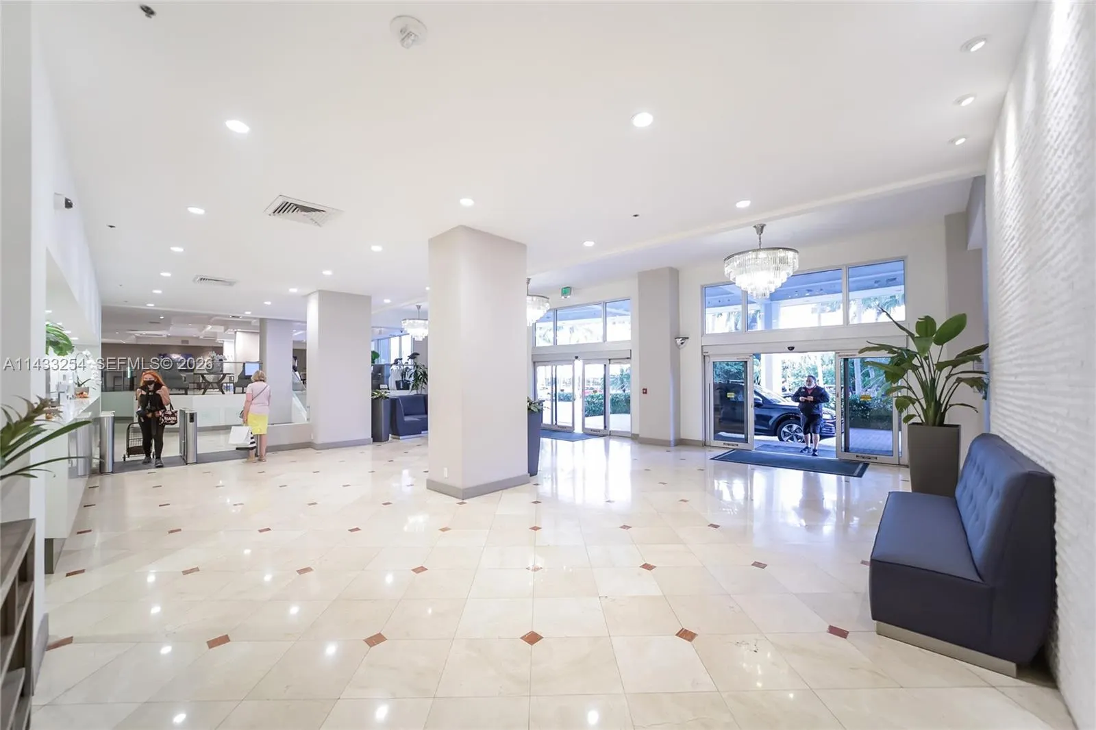 100 Lincoln Road #1039