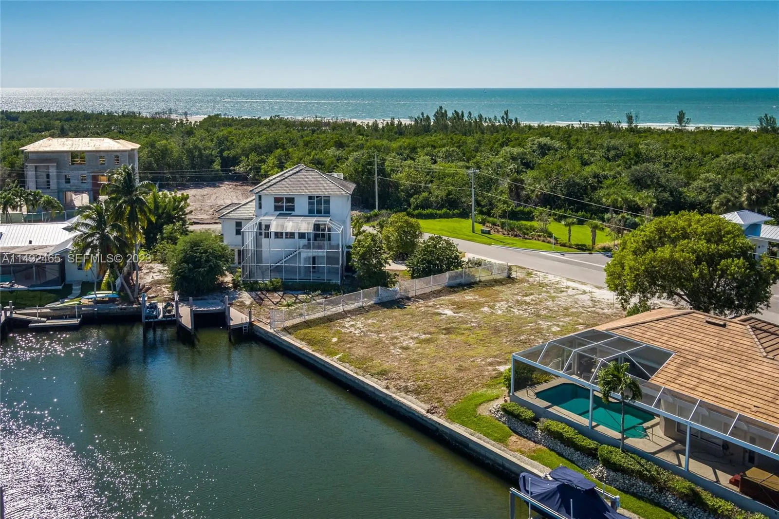 609 Spinnaker Drive