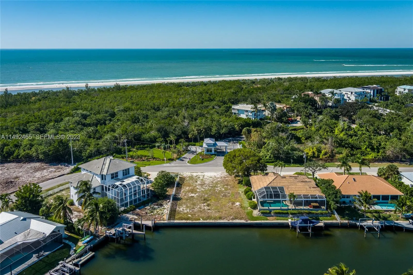 609 Spinnaker Drive
